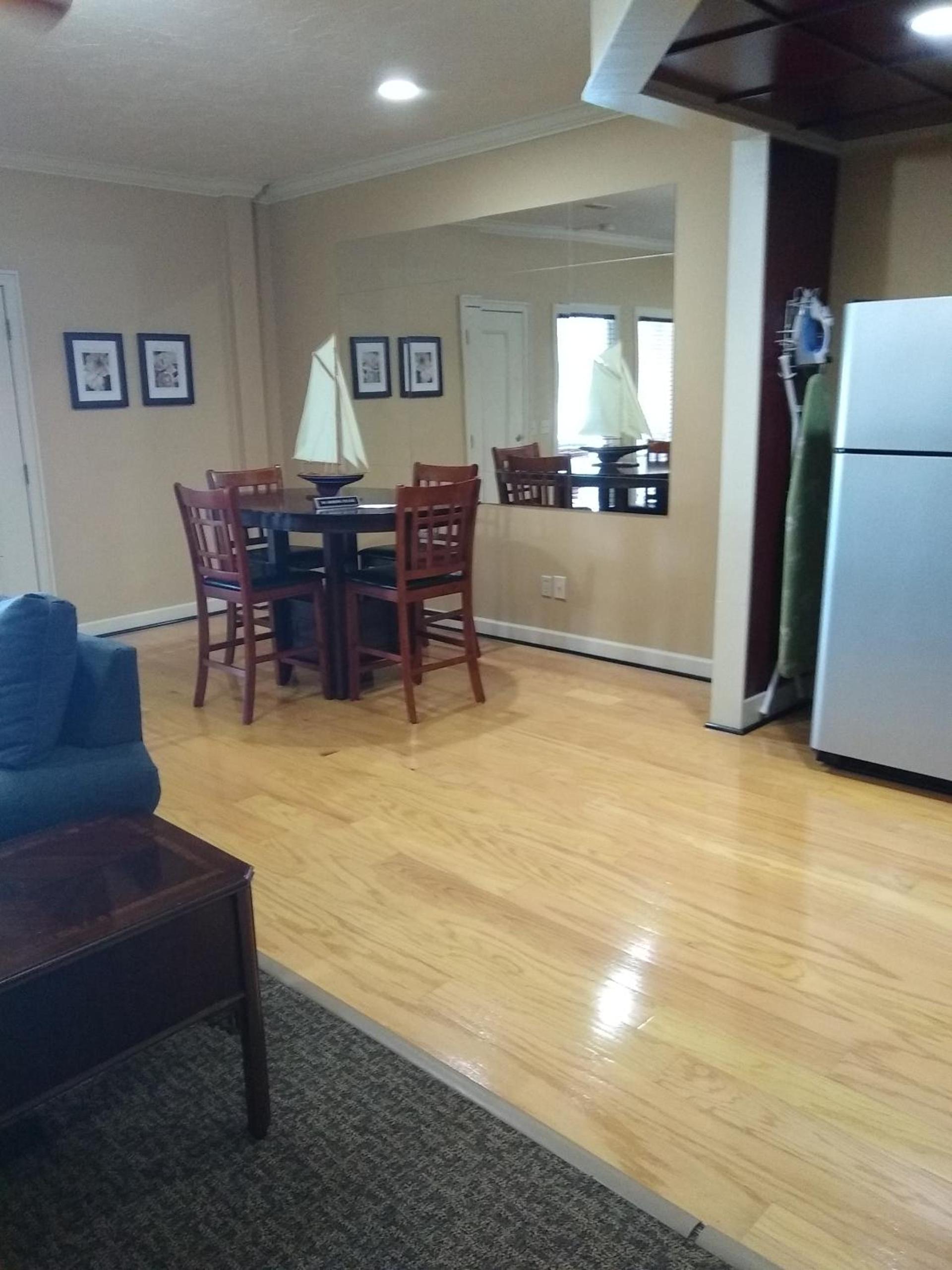 Southern Comfort Suites photo 15