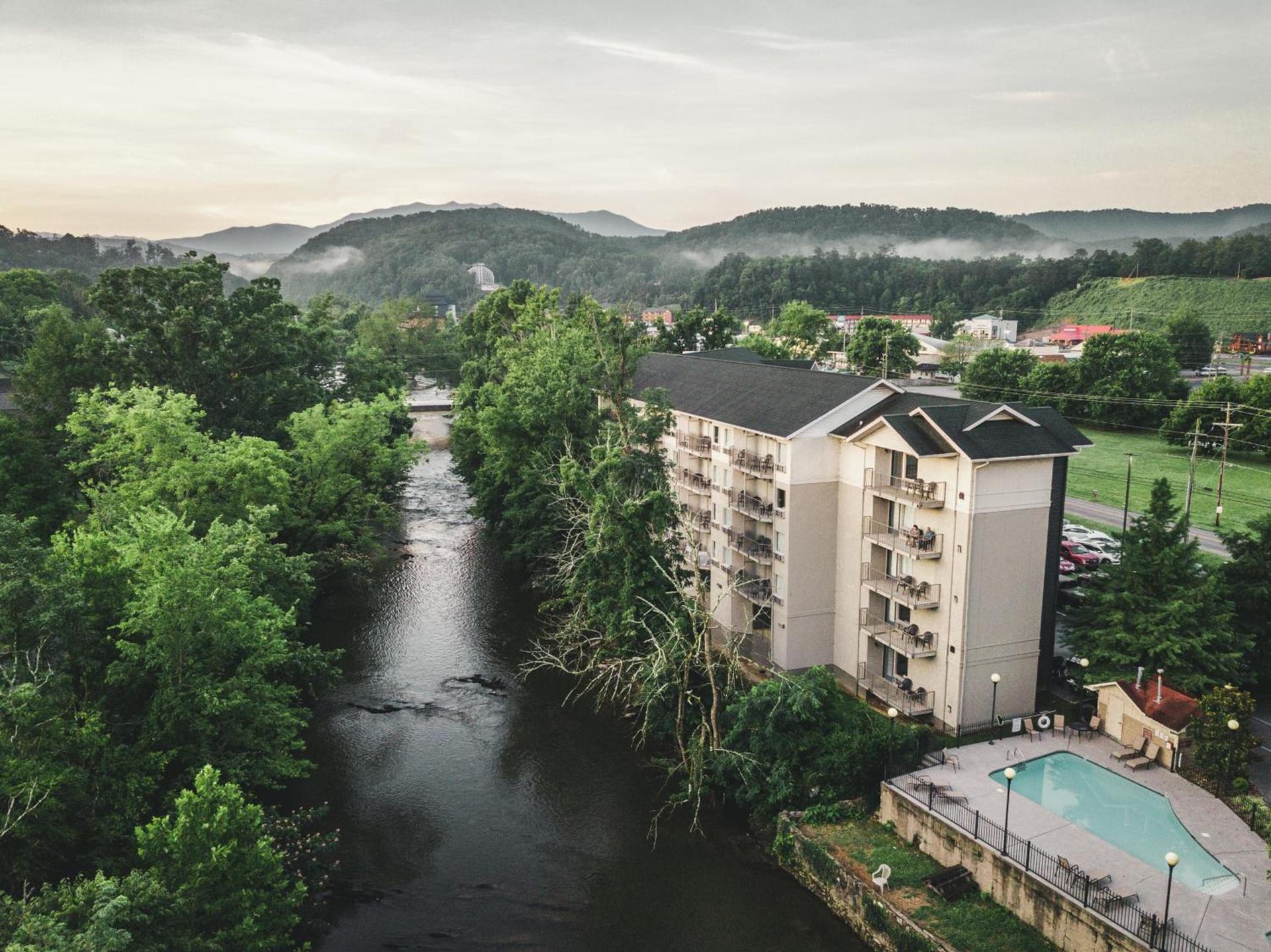 Twin Mountain Inn & Suites photo 1
