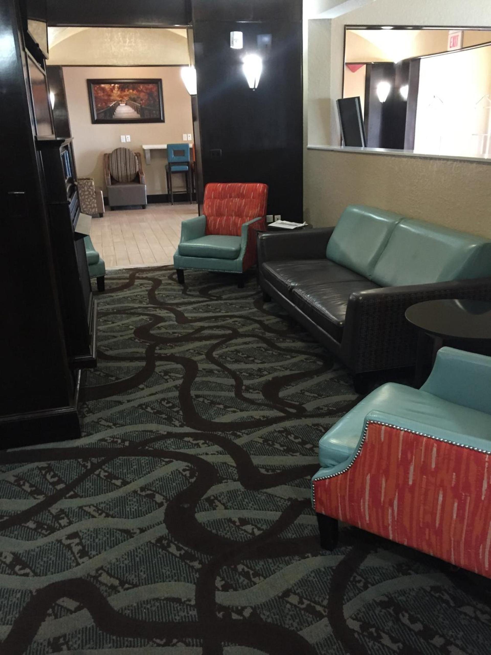 Comfort Inn & Suites Fort Worth West I-30 NAS JRB photo 18