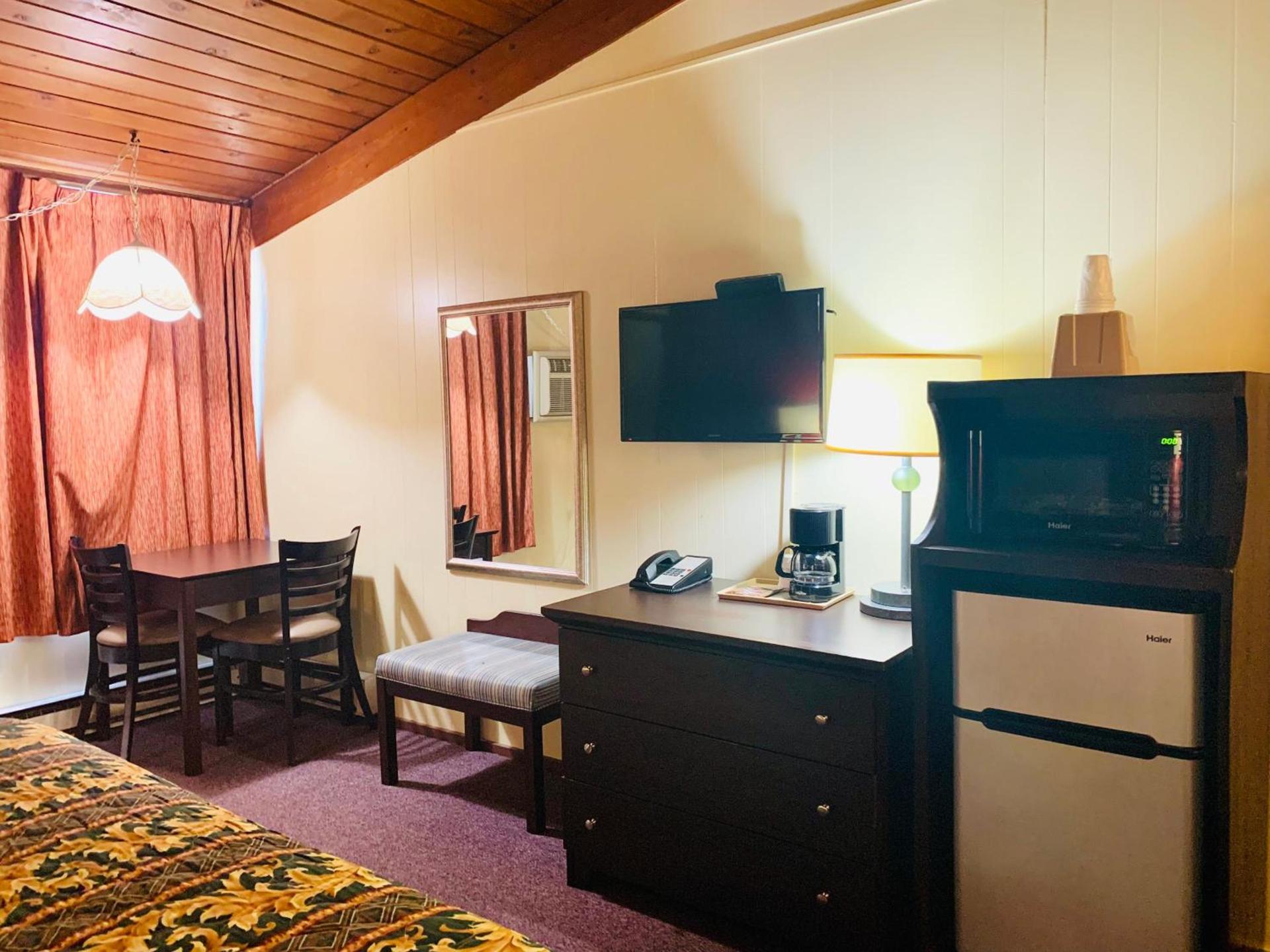 The Crossroads Motel photo 34