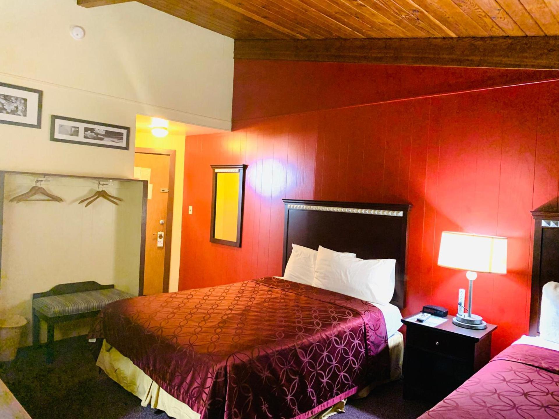 The Crossroads Motel photo 30