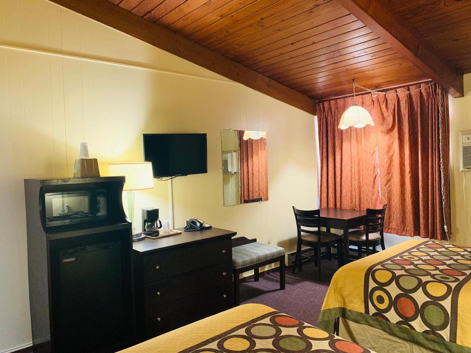 The Crossroads Motel photo 27
