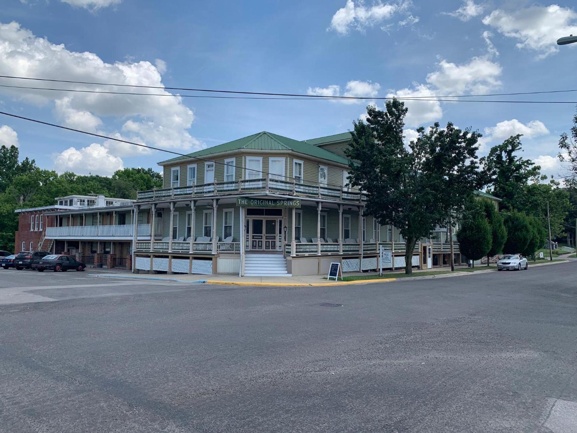 Original Springs Hotel photo 1
