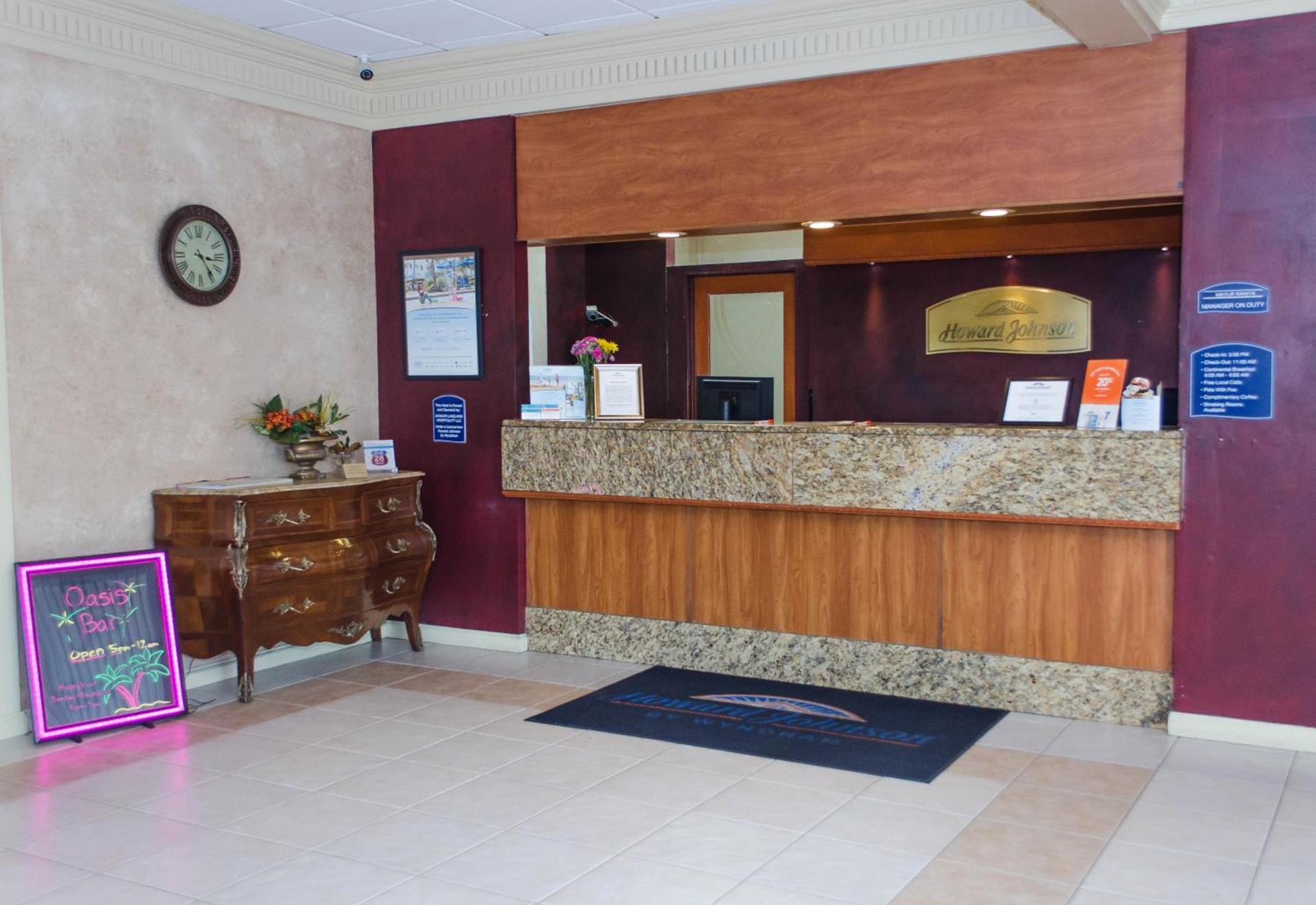 Howard Johnson by Wyndham Lakeland photo 26