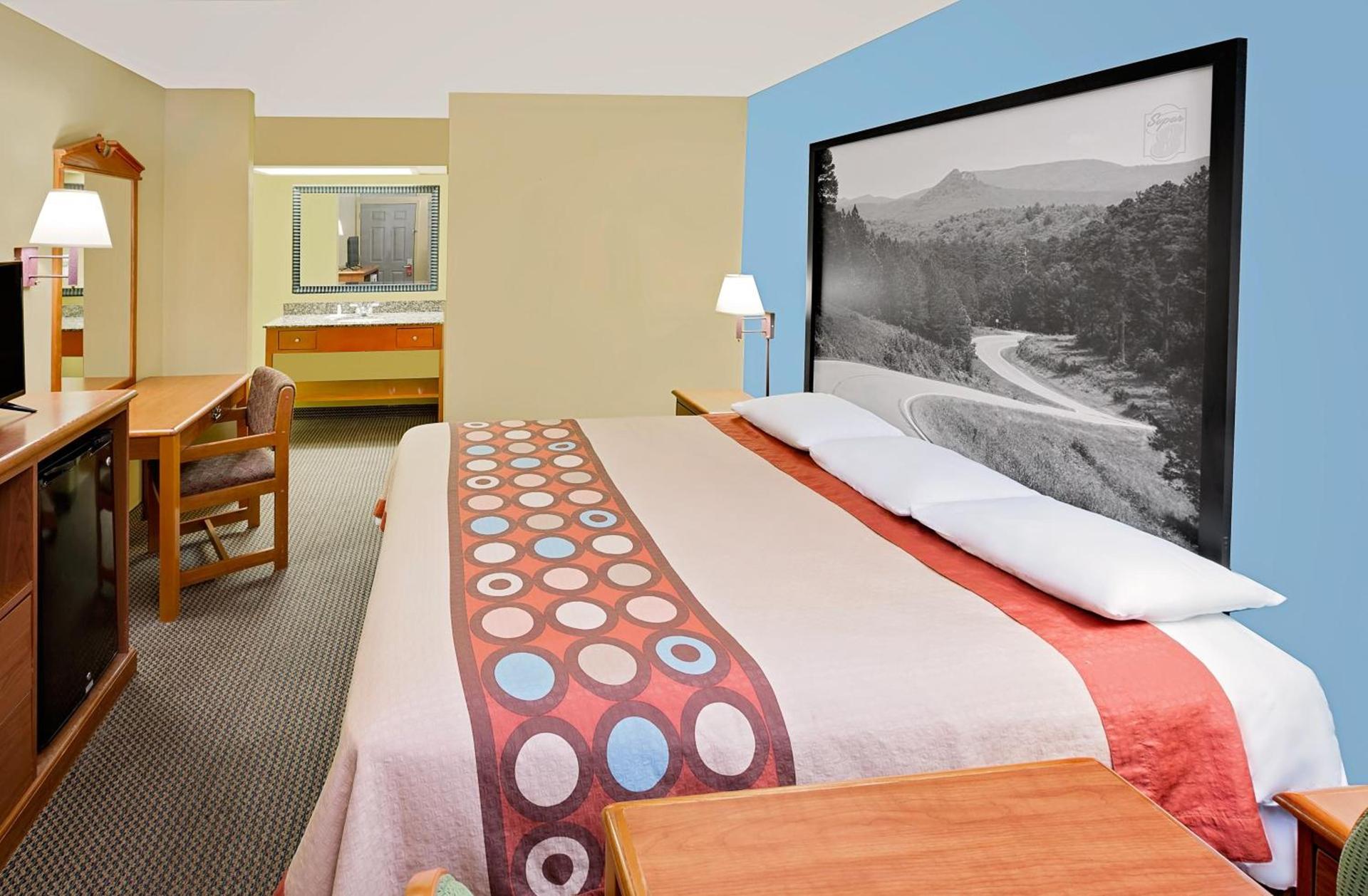 Super 8 by Wyndham Hazen photo 5