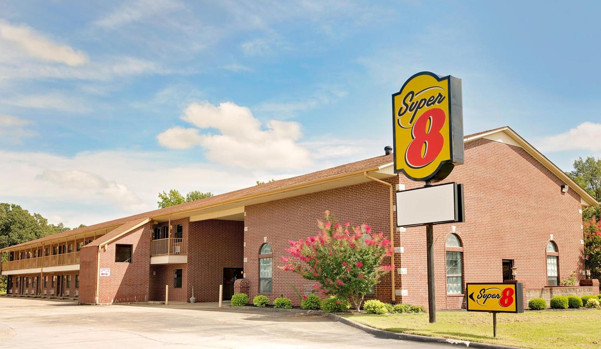 Super 8 by Wyndham Hazen photo 14