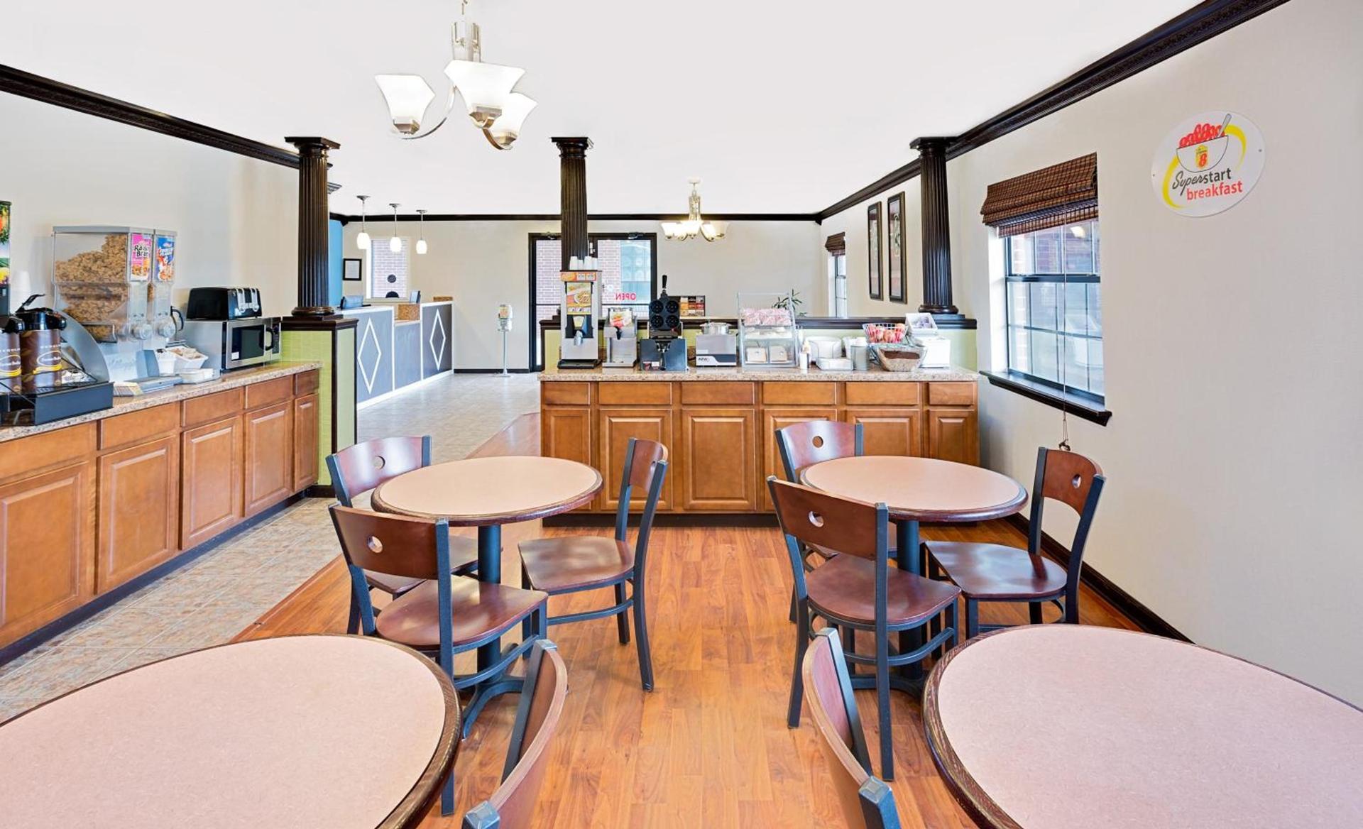 Super 8 by Wyndham Hazen photo 20