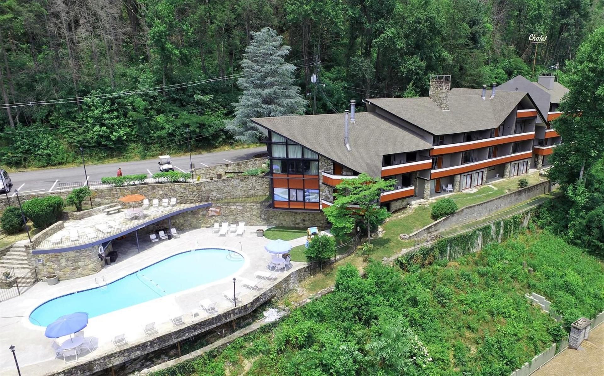 Fabulous Chalet Inn photo 52