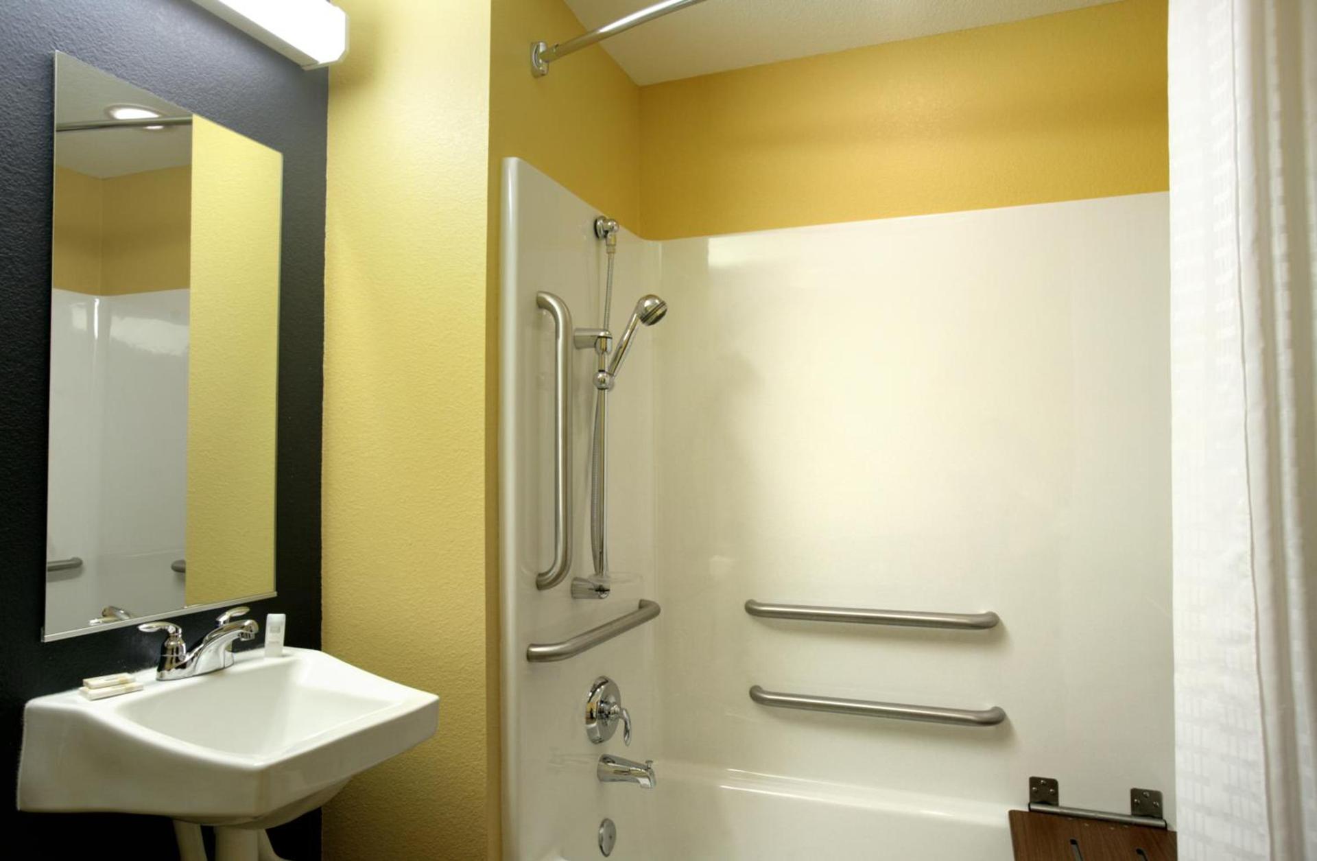 Microtel Inn & Suites - Kearney photo 34