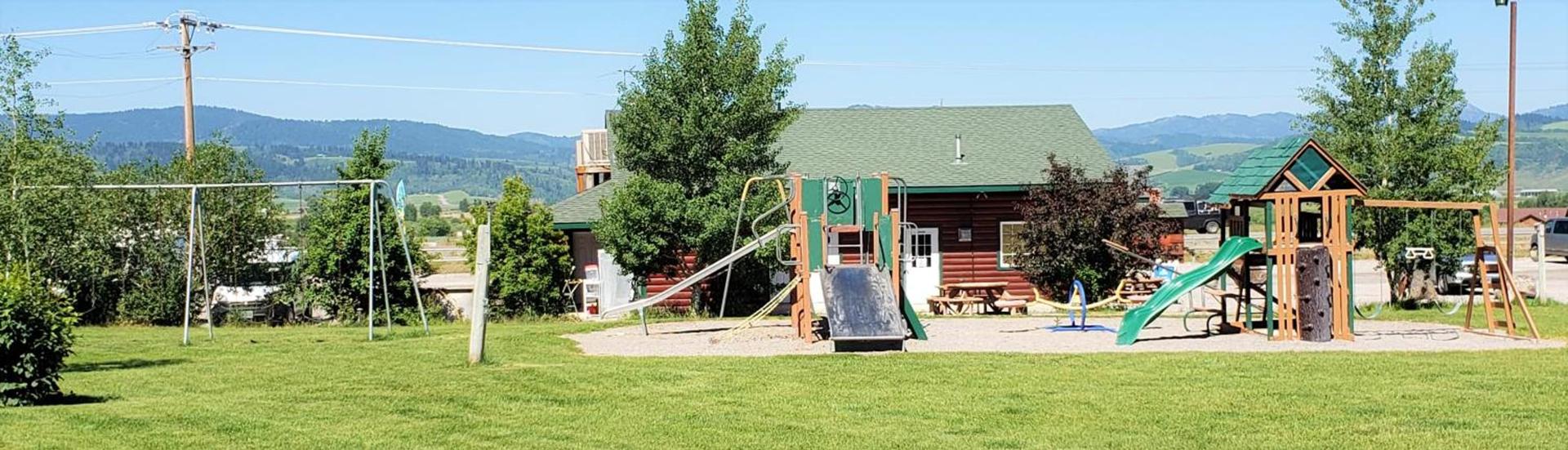 Wolf Den Log Cabin Motel and RV Park photo 1