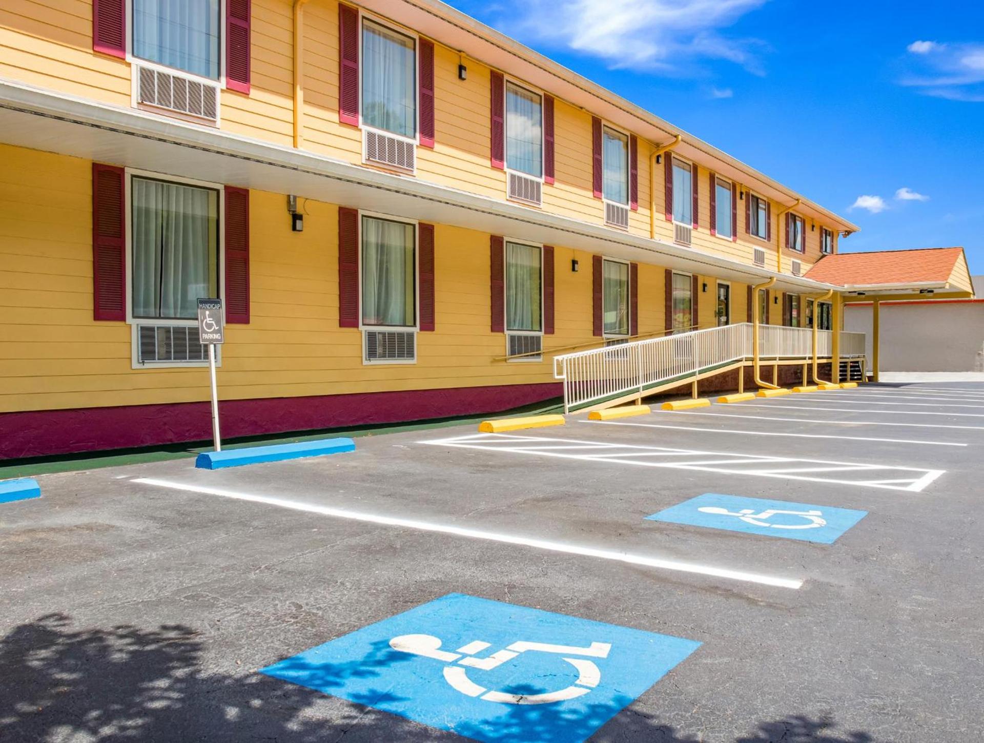 Americas Best Value Inn - Clayton photo 24