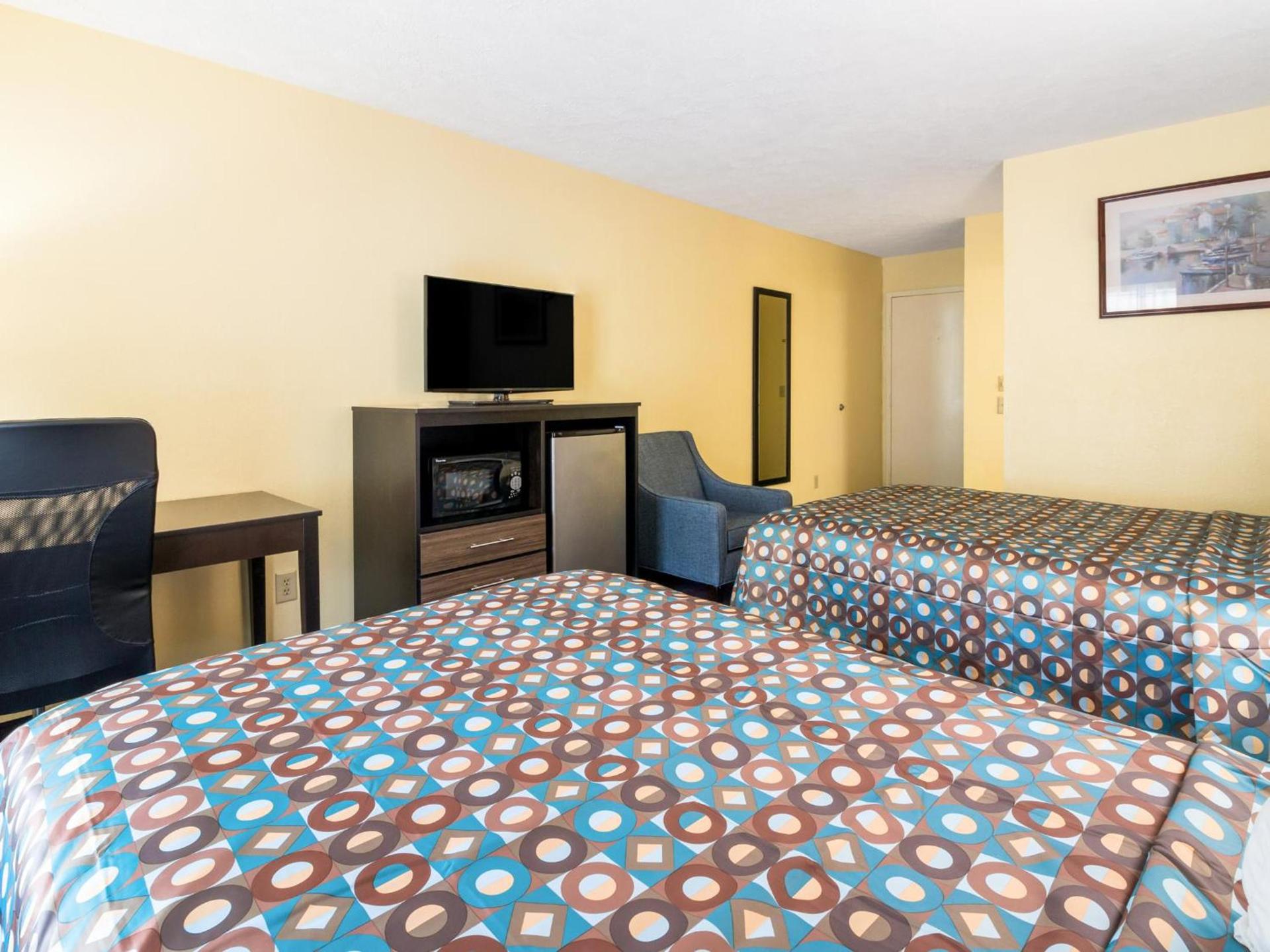 Americas Best Value Inn - Clayton photo 26