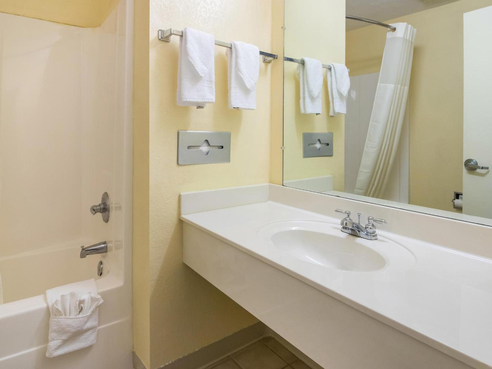 Americas Best Value Inn - Clayton photo 30