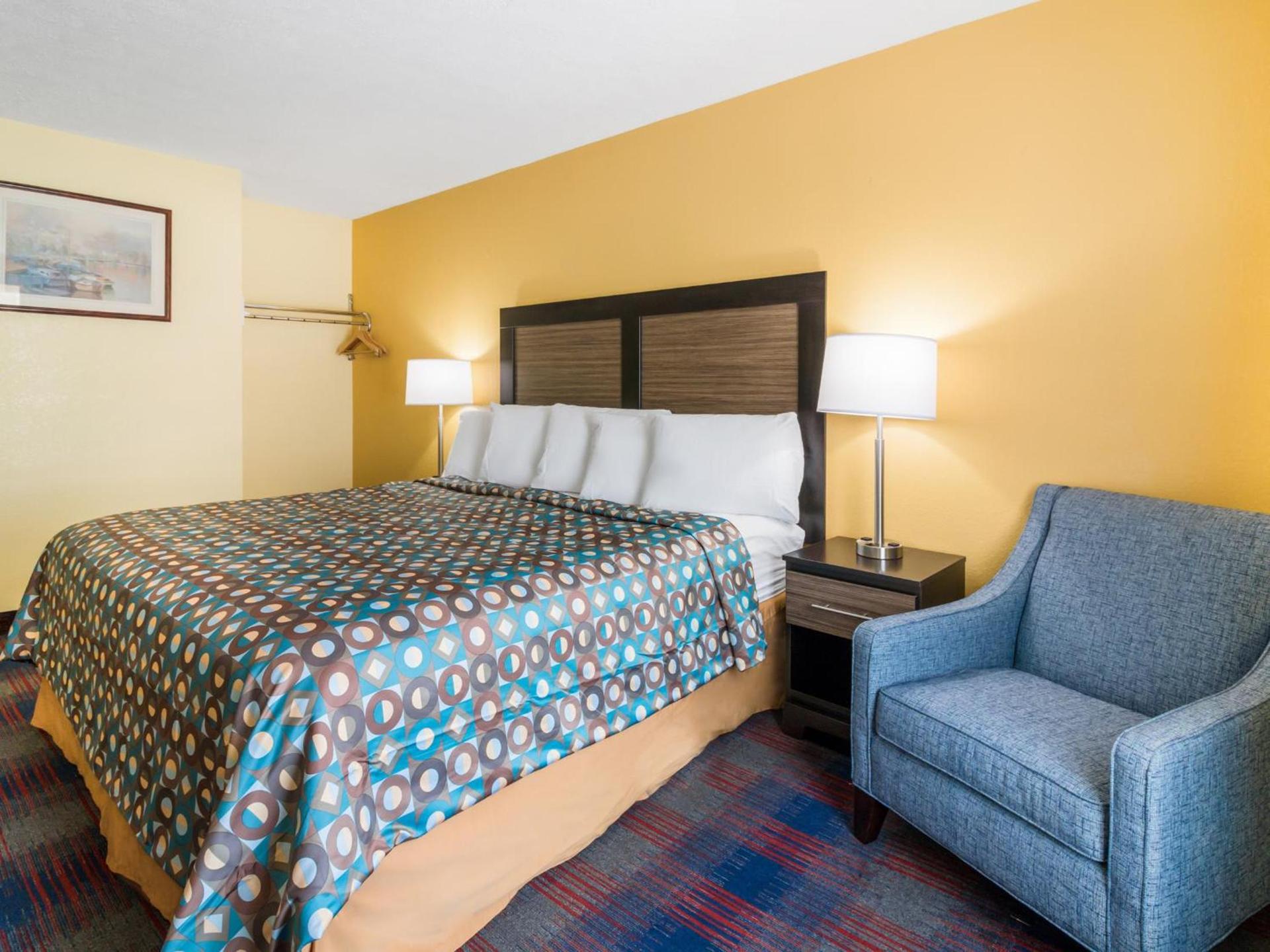 Americas Best Value Inn - Clayton photo 15