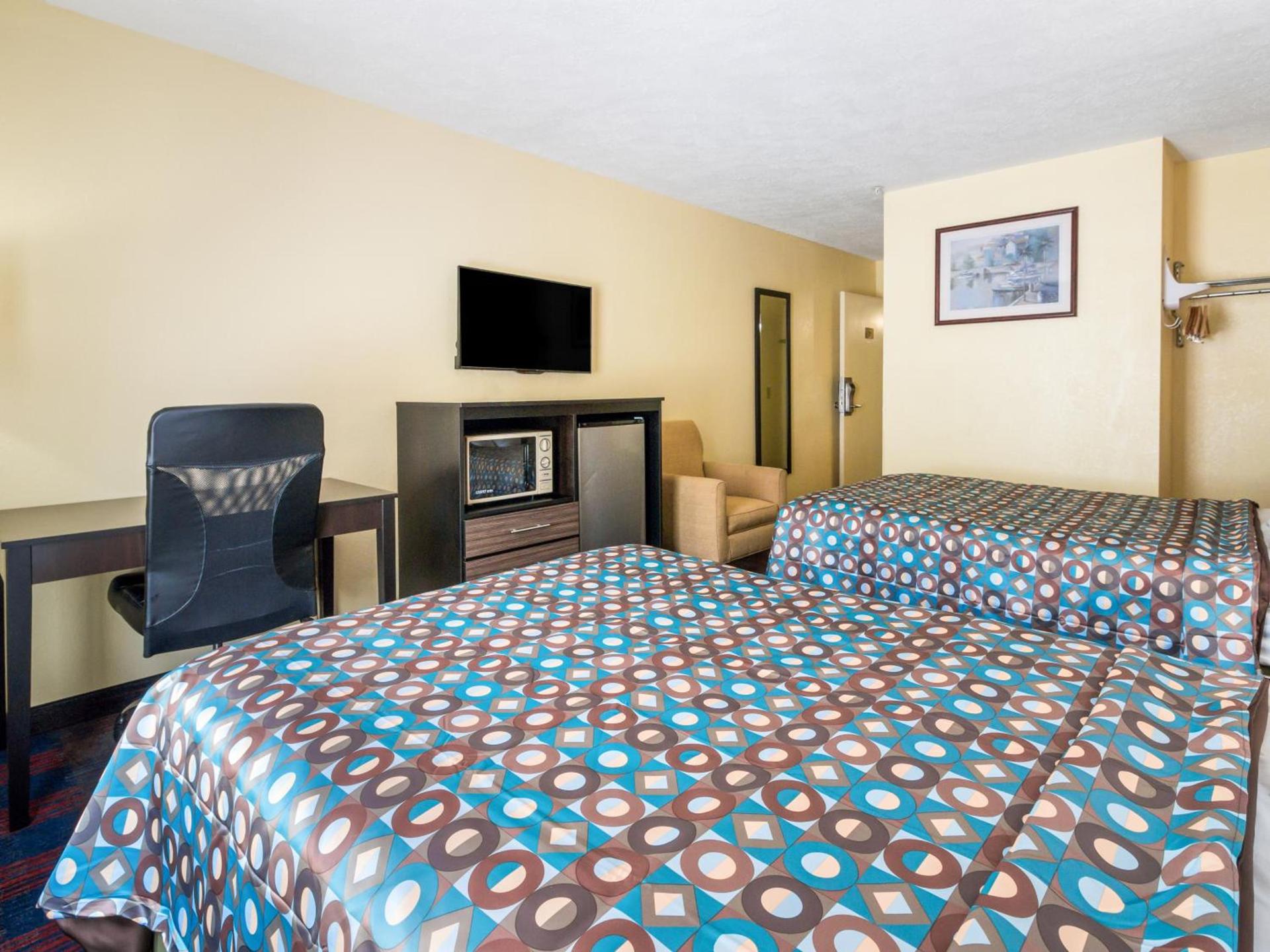 Americas Best Value Inn - Clayton photo 6