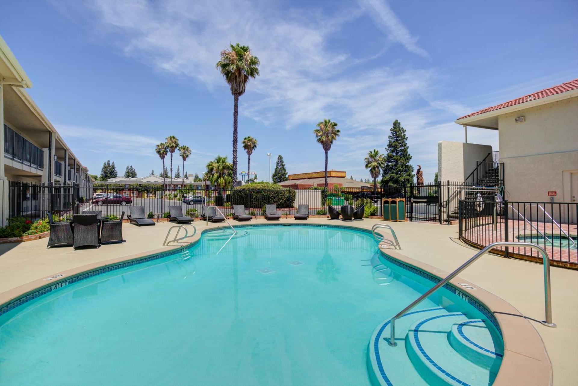 Best Western Sandman Hotel photo 57
