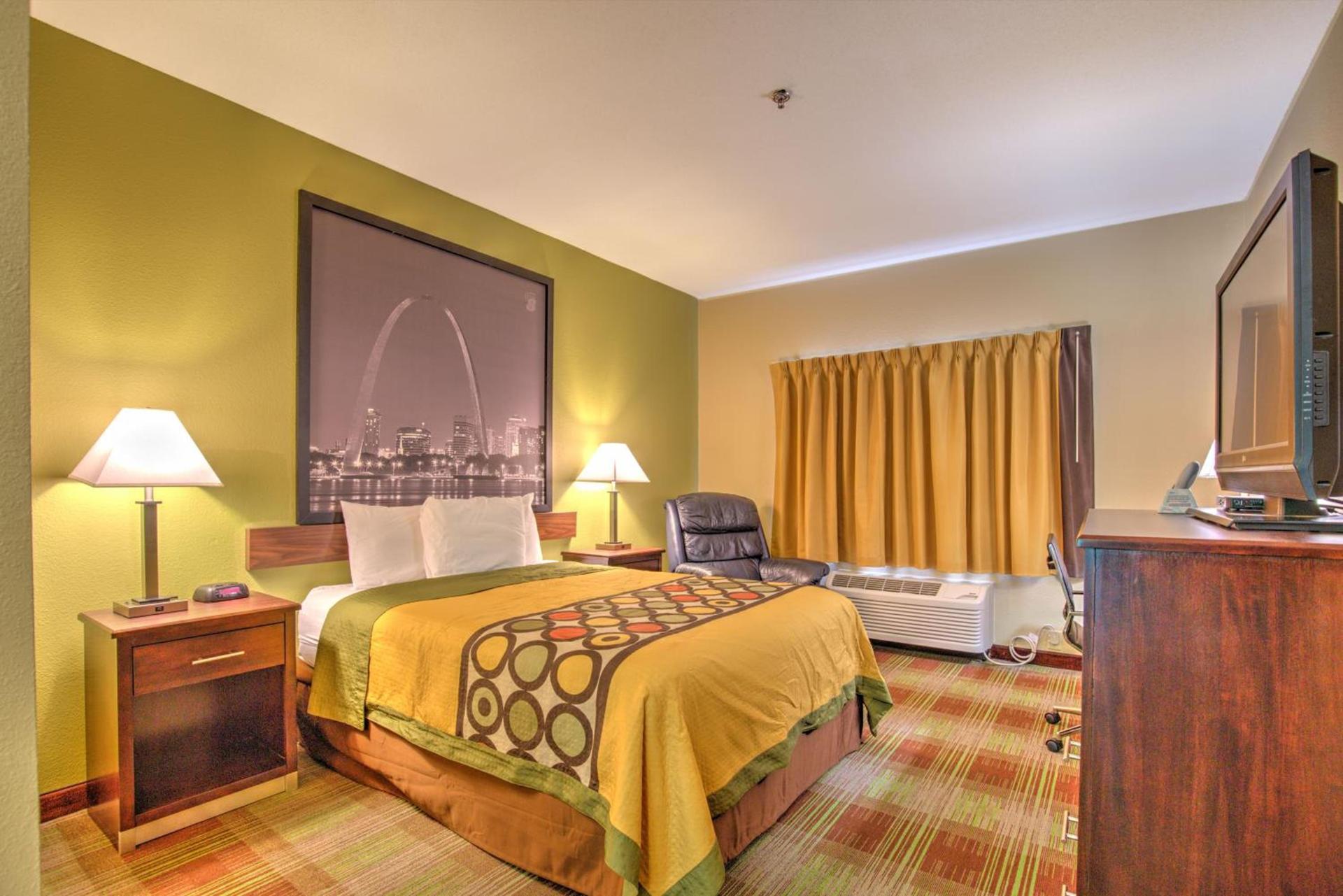 Super 8 by Wyndham Waterloo photo 45