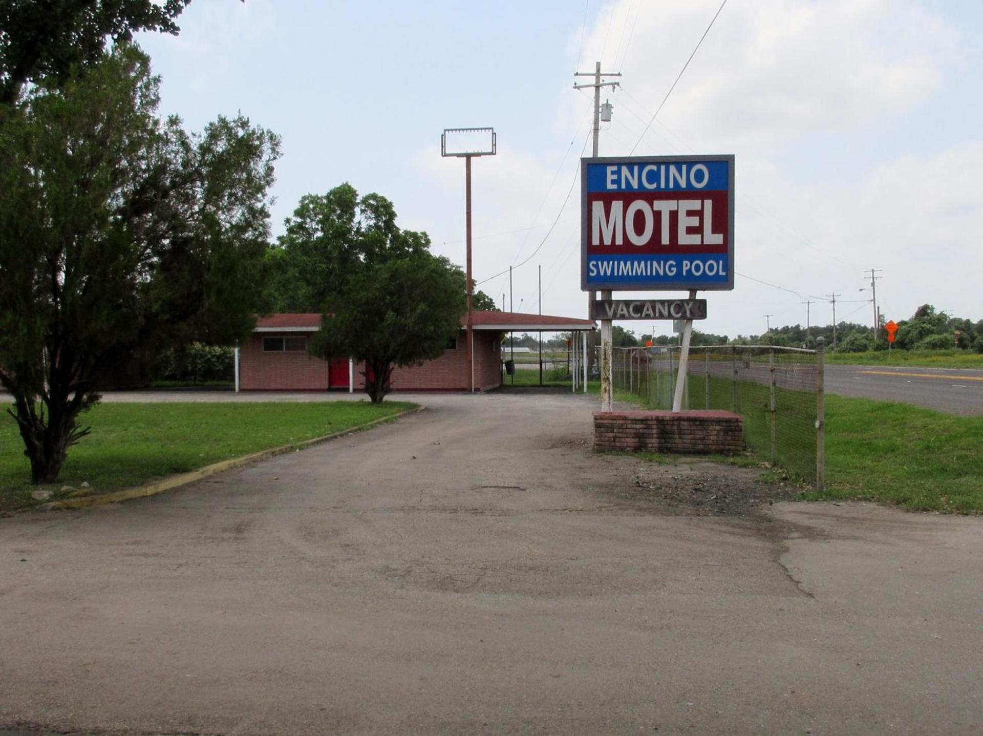 Encino Motel photo 4