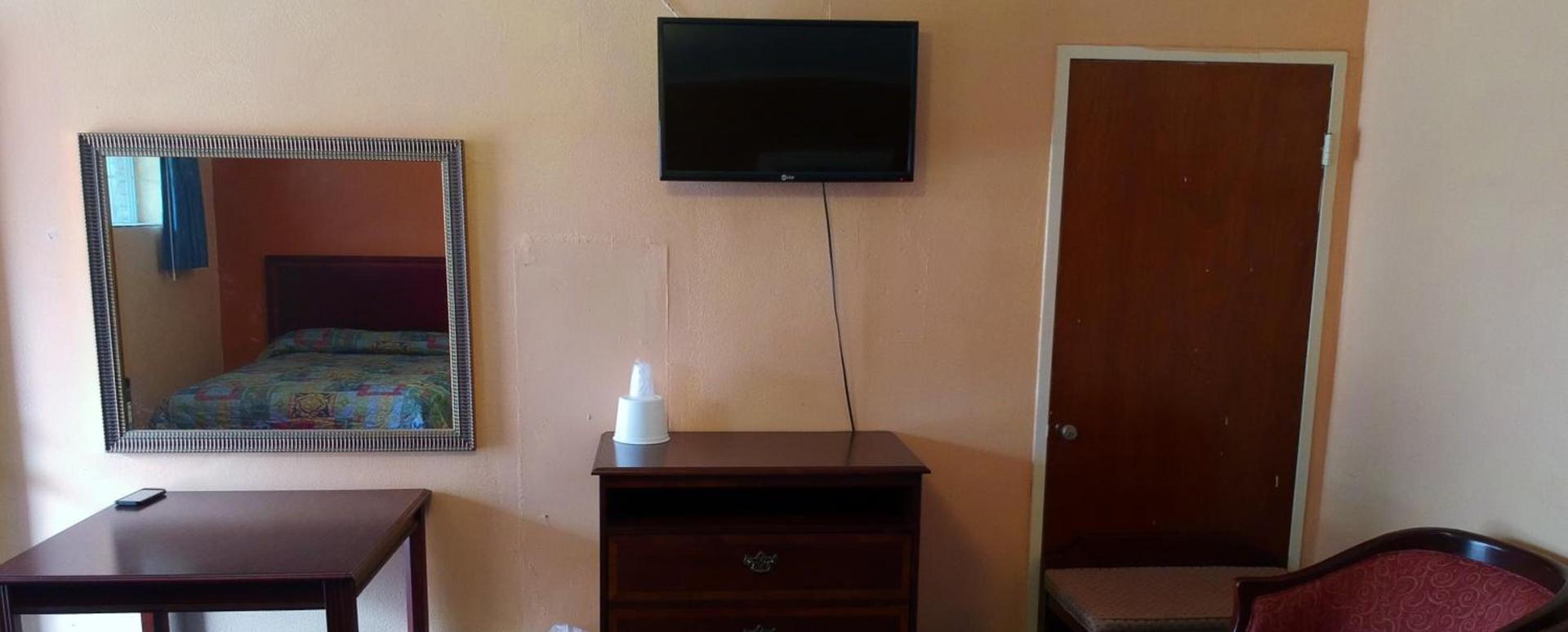 Encino Motel photo 2