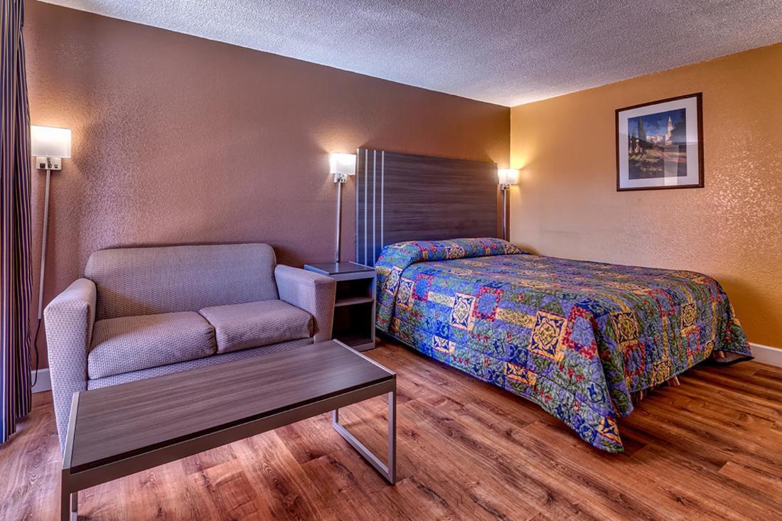 Siesta Motel photo 9