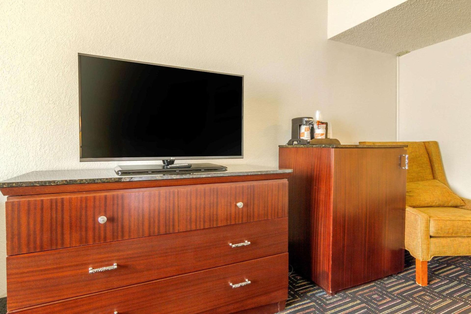 Budget Inn Denver Downtown photo 12