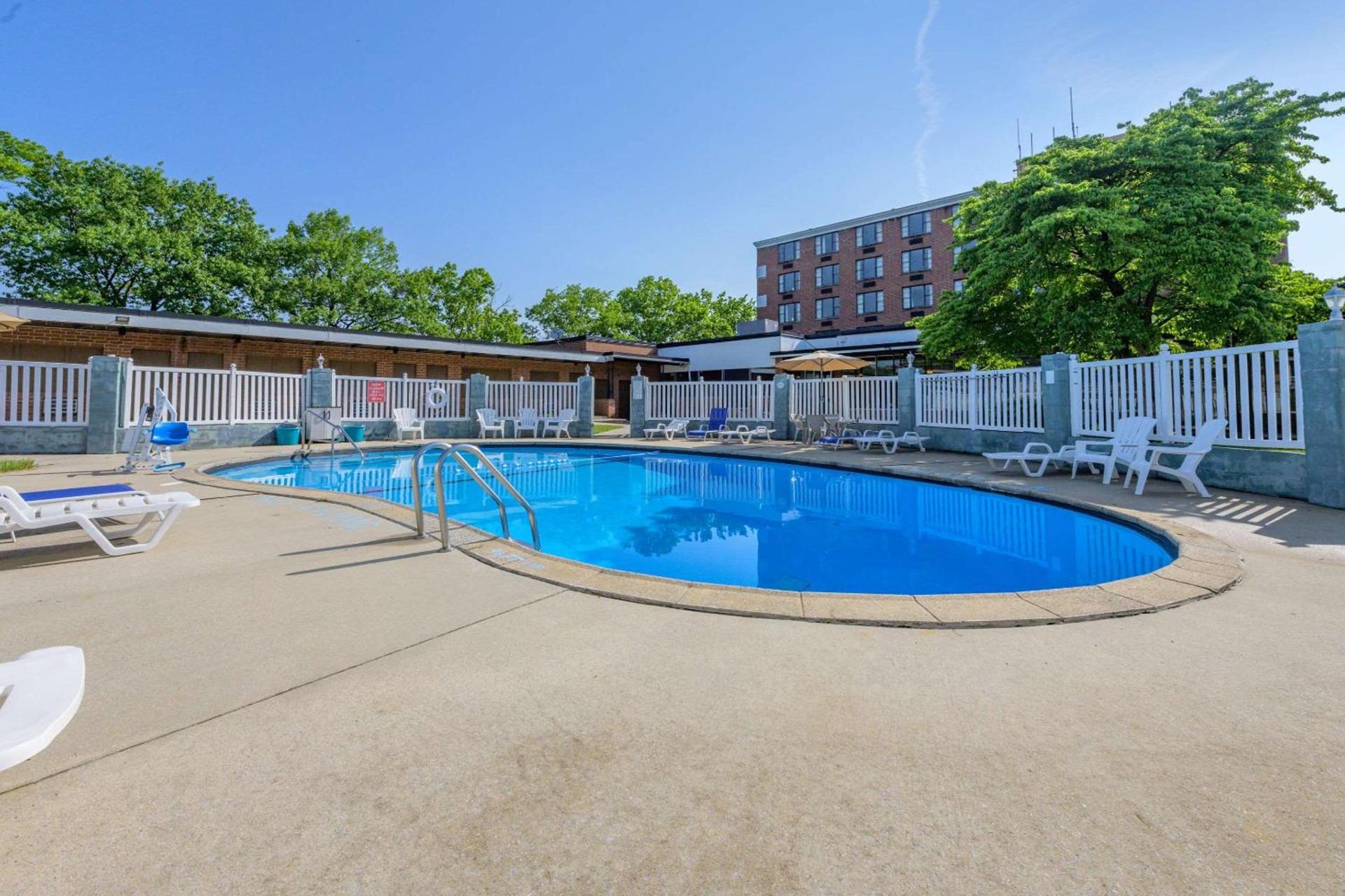 Inn at Lebanon - Hershey & Manheim area photo 37