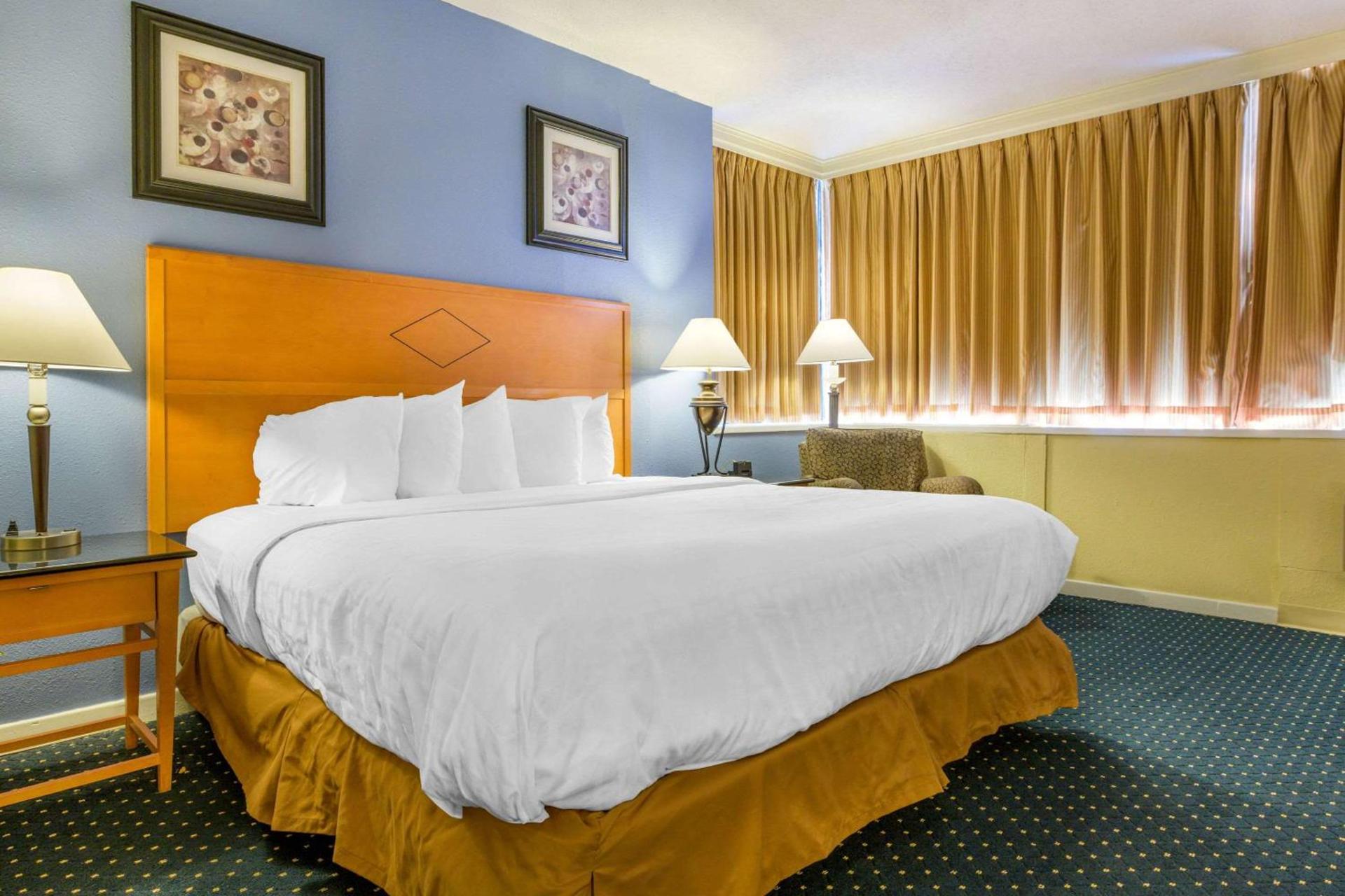 Inn at Lebanon - Hershey & Manheim area photo 34
