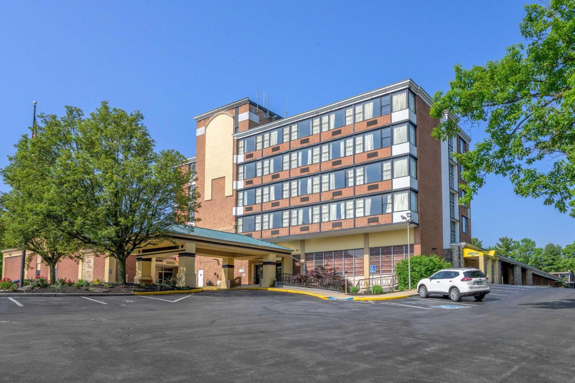 Inn at Lebanon - Hershey & Manheim area photo 3