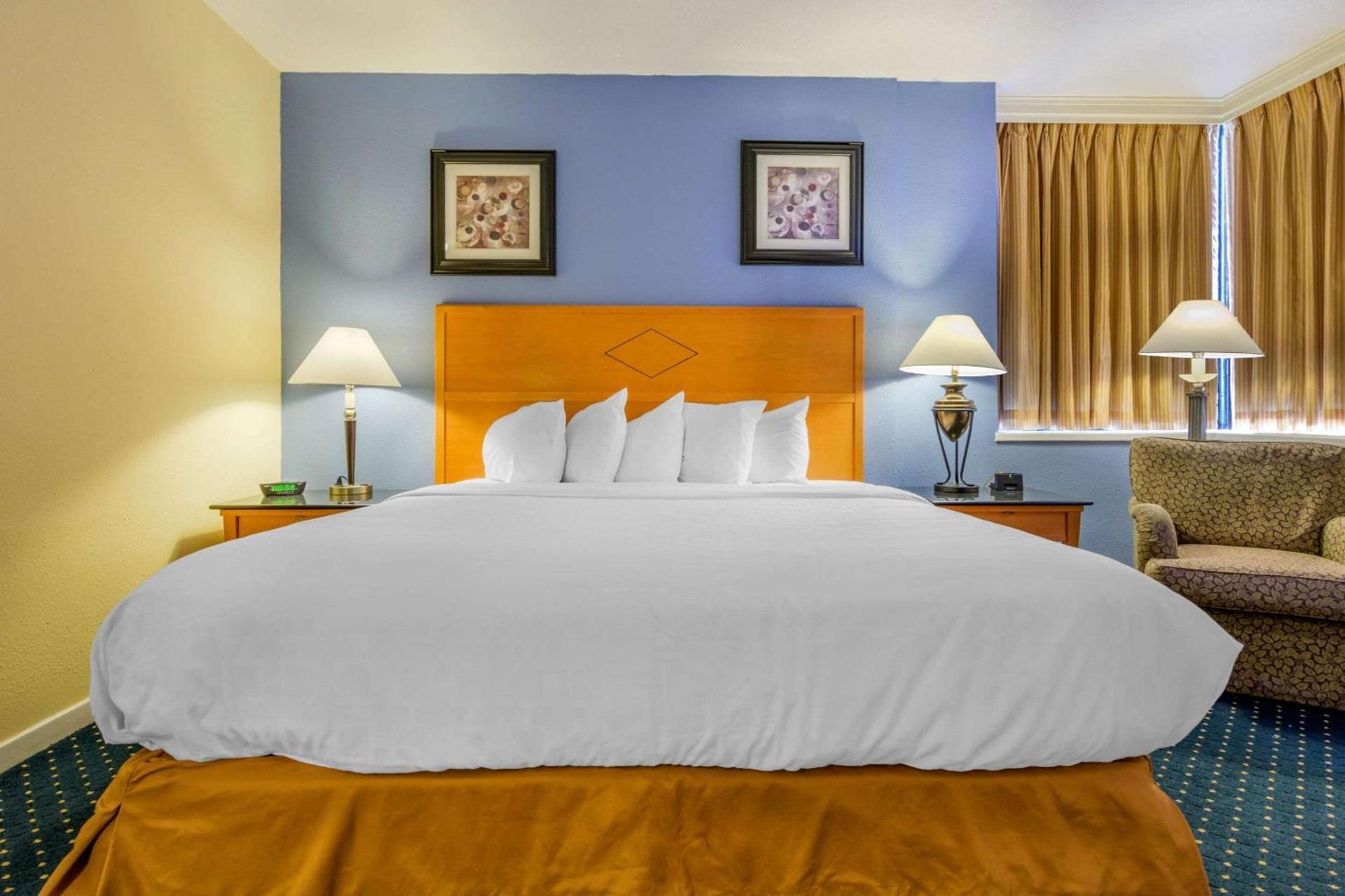 Inn at Lebanon - Hershey & Manheim area photo 20