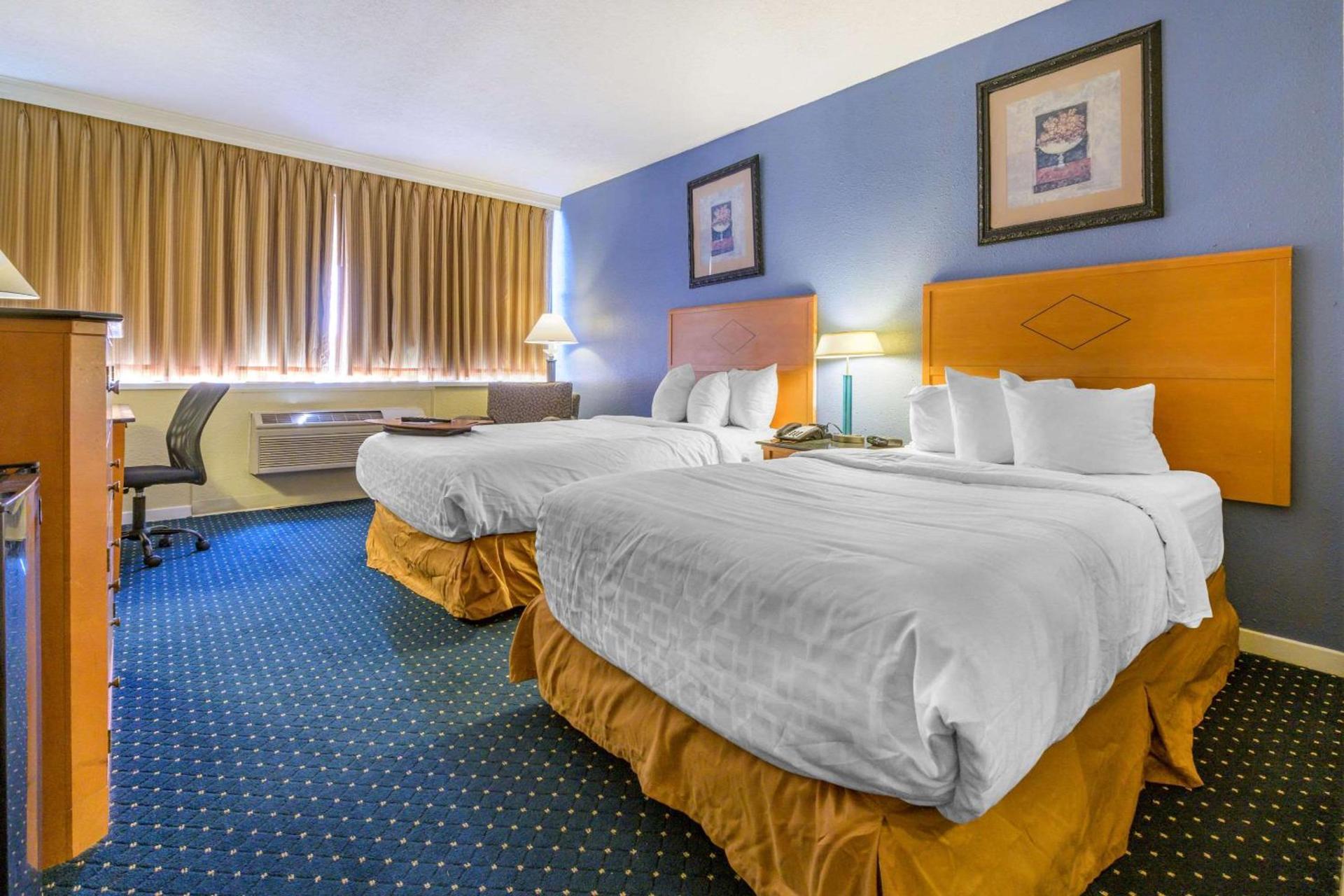 Inn at Lebanon - Hershey & Manheim area photo 19