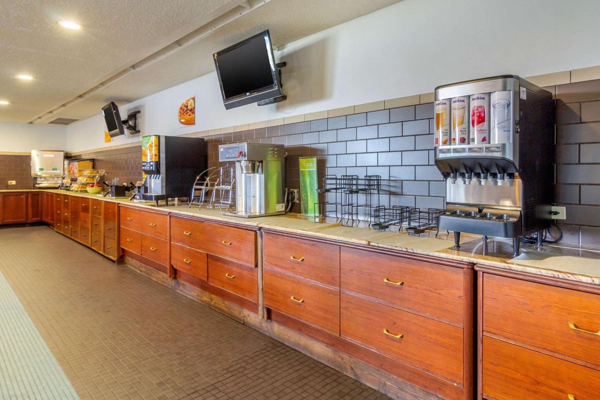Budget Inn Denver Downtown photo 14