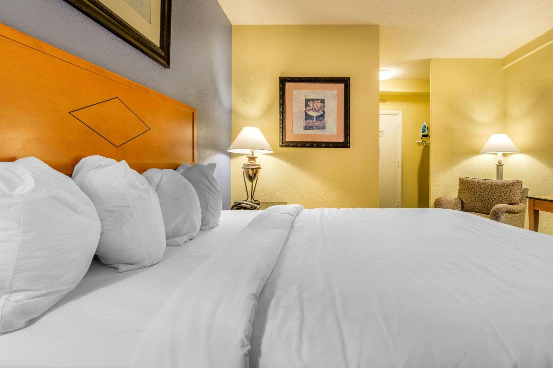 Inn at Lebanon - Hershey & Manheim area photo 14