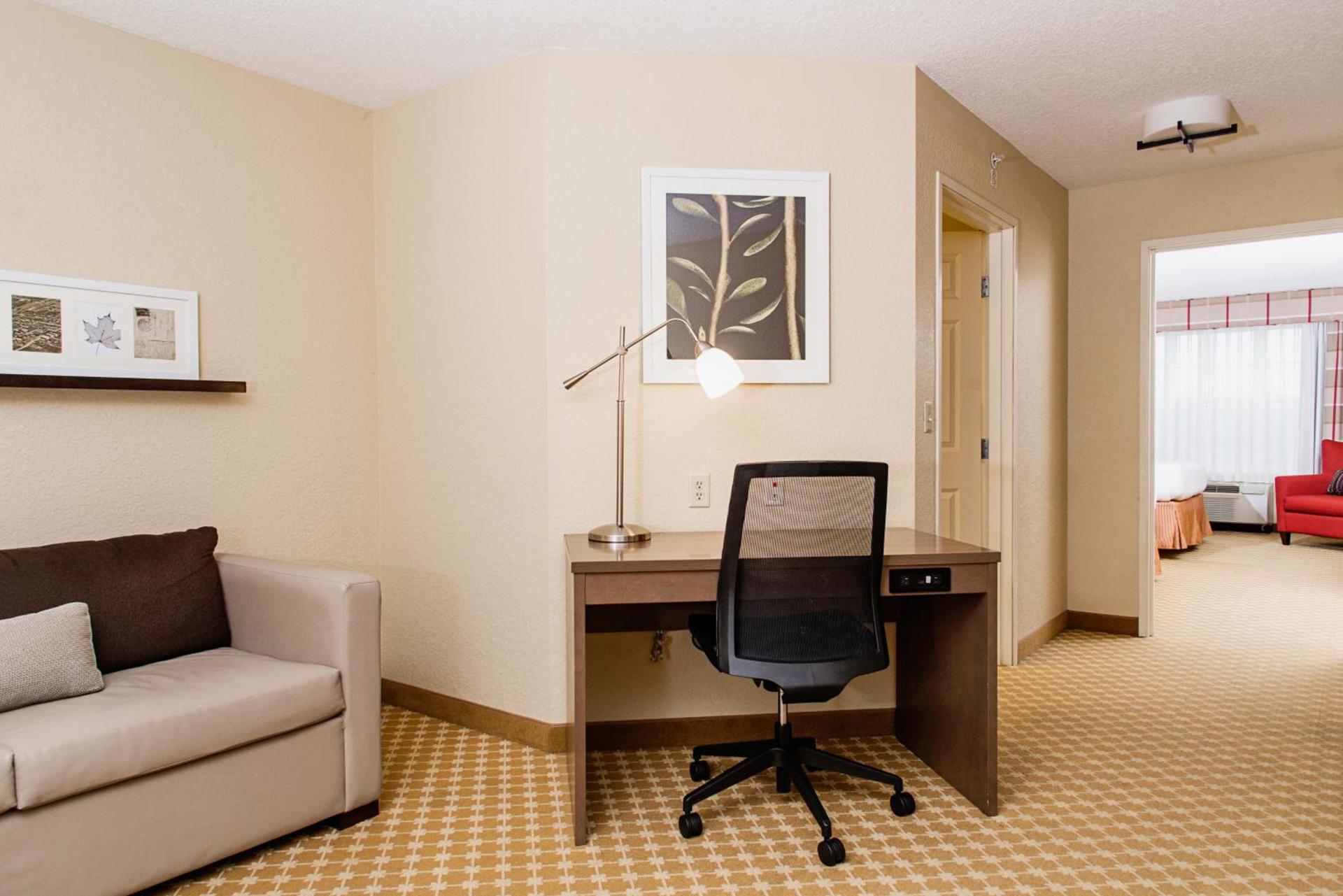 Country Inn & Suites by Radisson, Milwaukee West Brookfield , WI photo 32