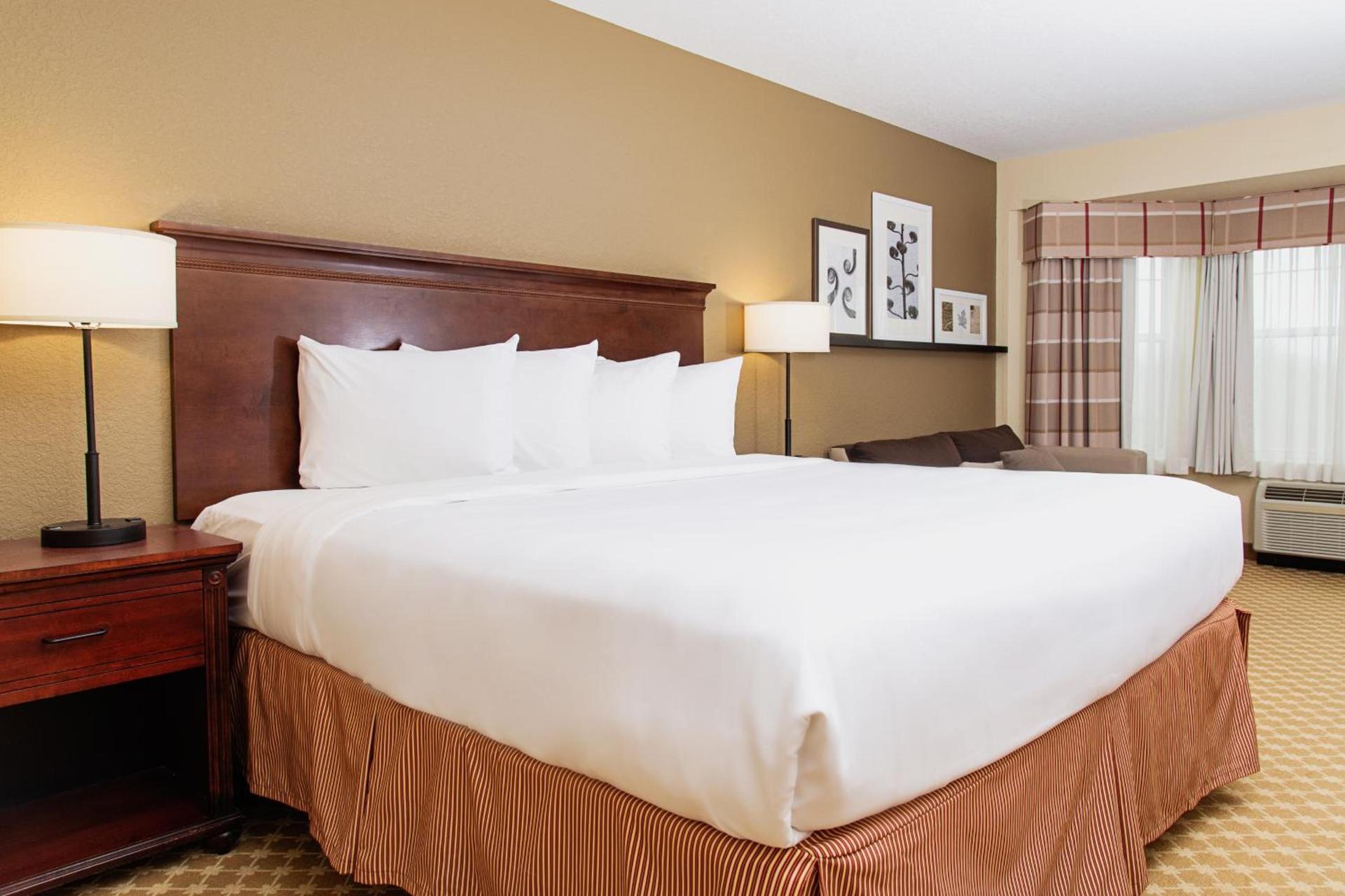 Country Inn & Suites by Radisson, Milwaukee West Brookfield , WI photo 18