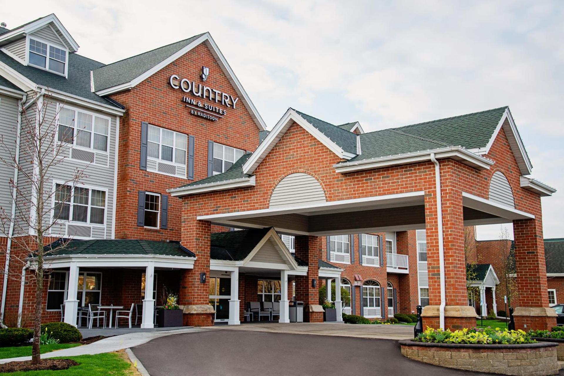 Country Inn & Suites by Radisson, Milwaukee West Brookfield , WI photo 22