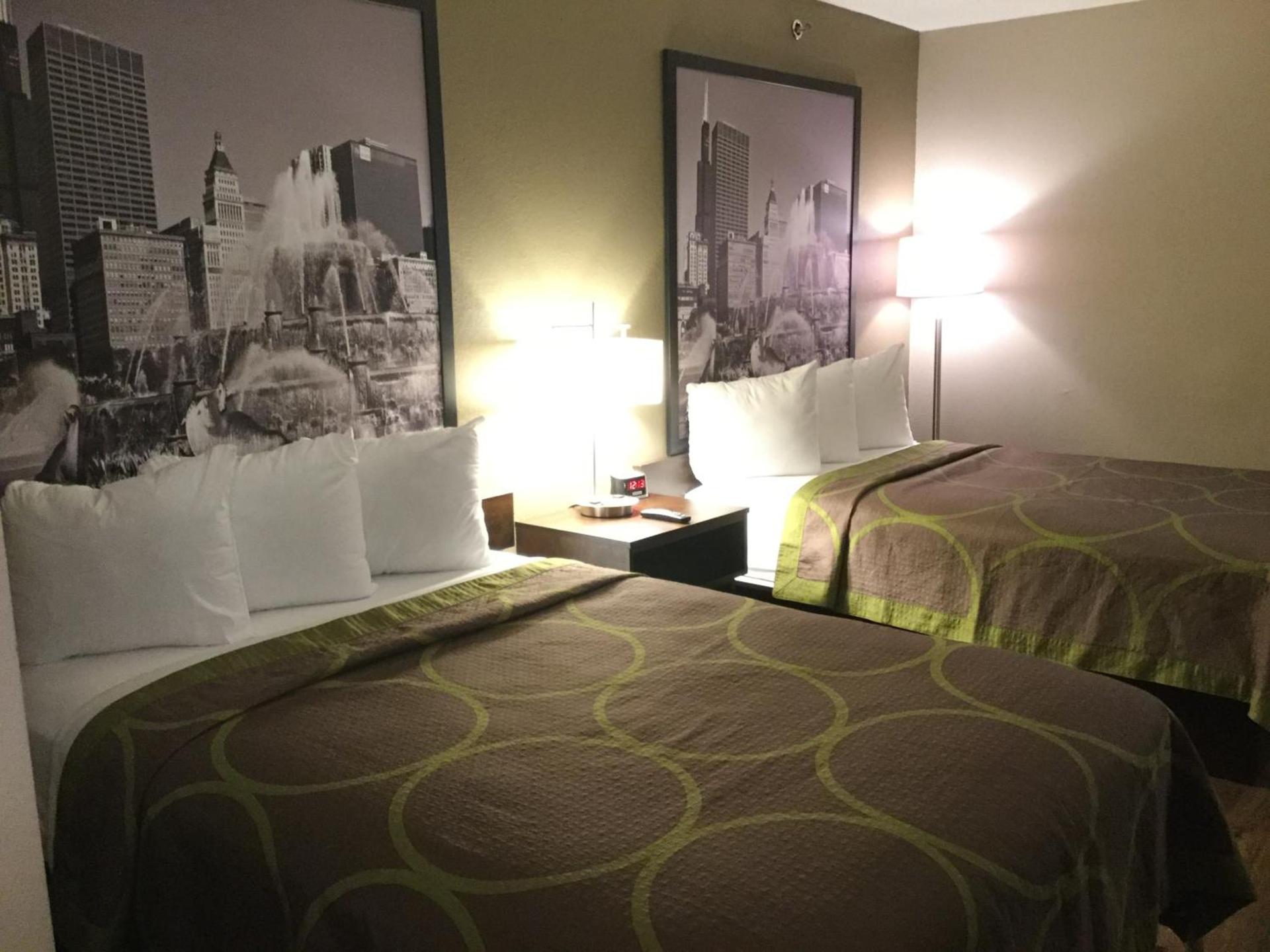Super 8 by Wyndham South Holland photo 19