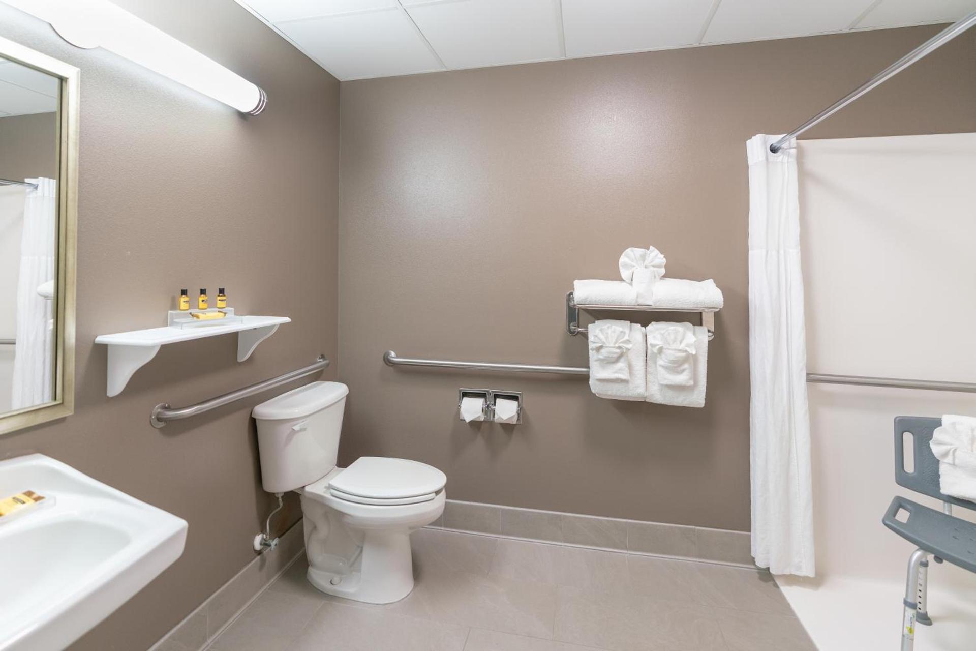 Best Western Plus Lake City photo 43