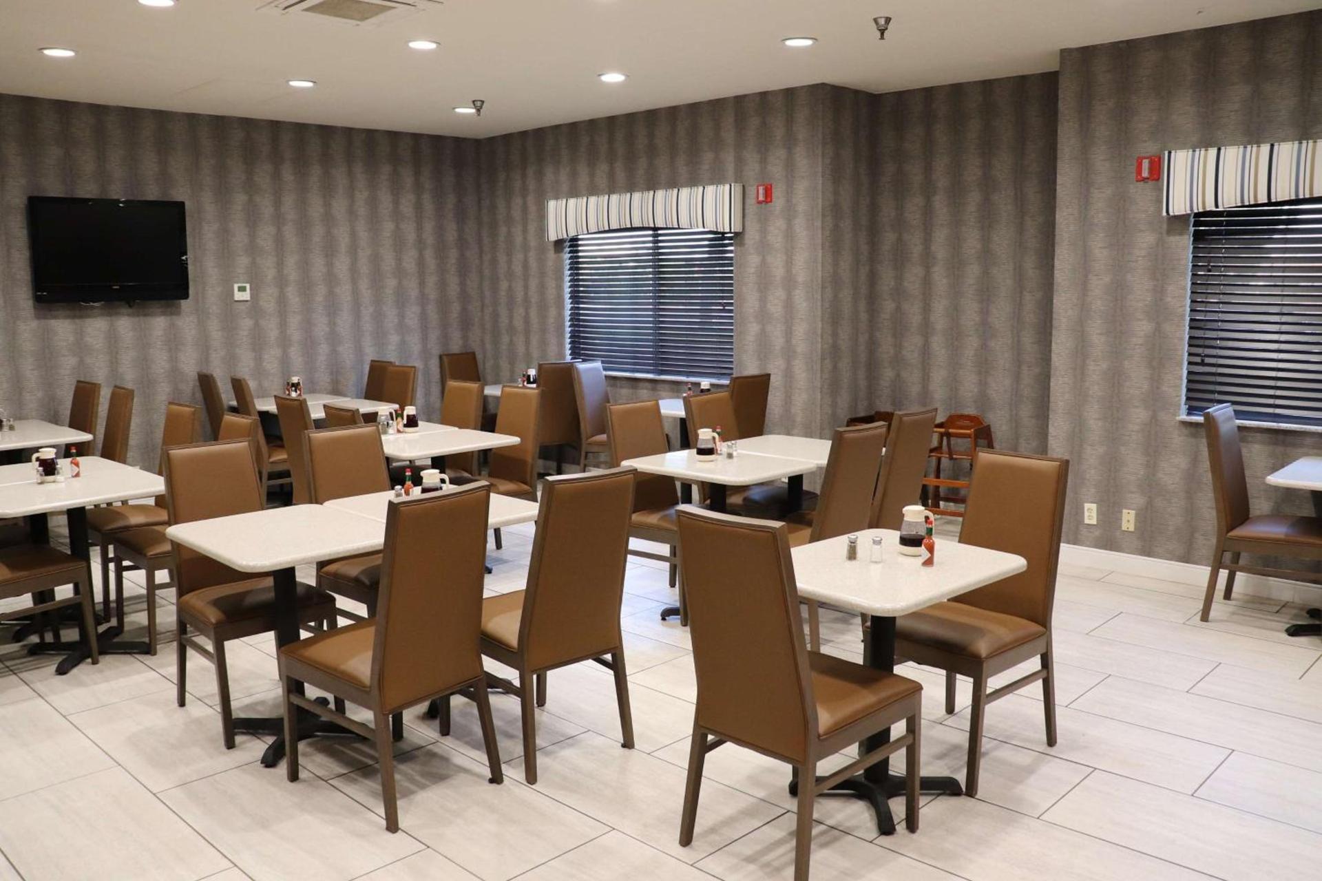 Best Western Porterville Inn photo 14