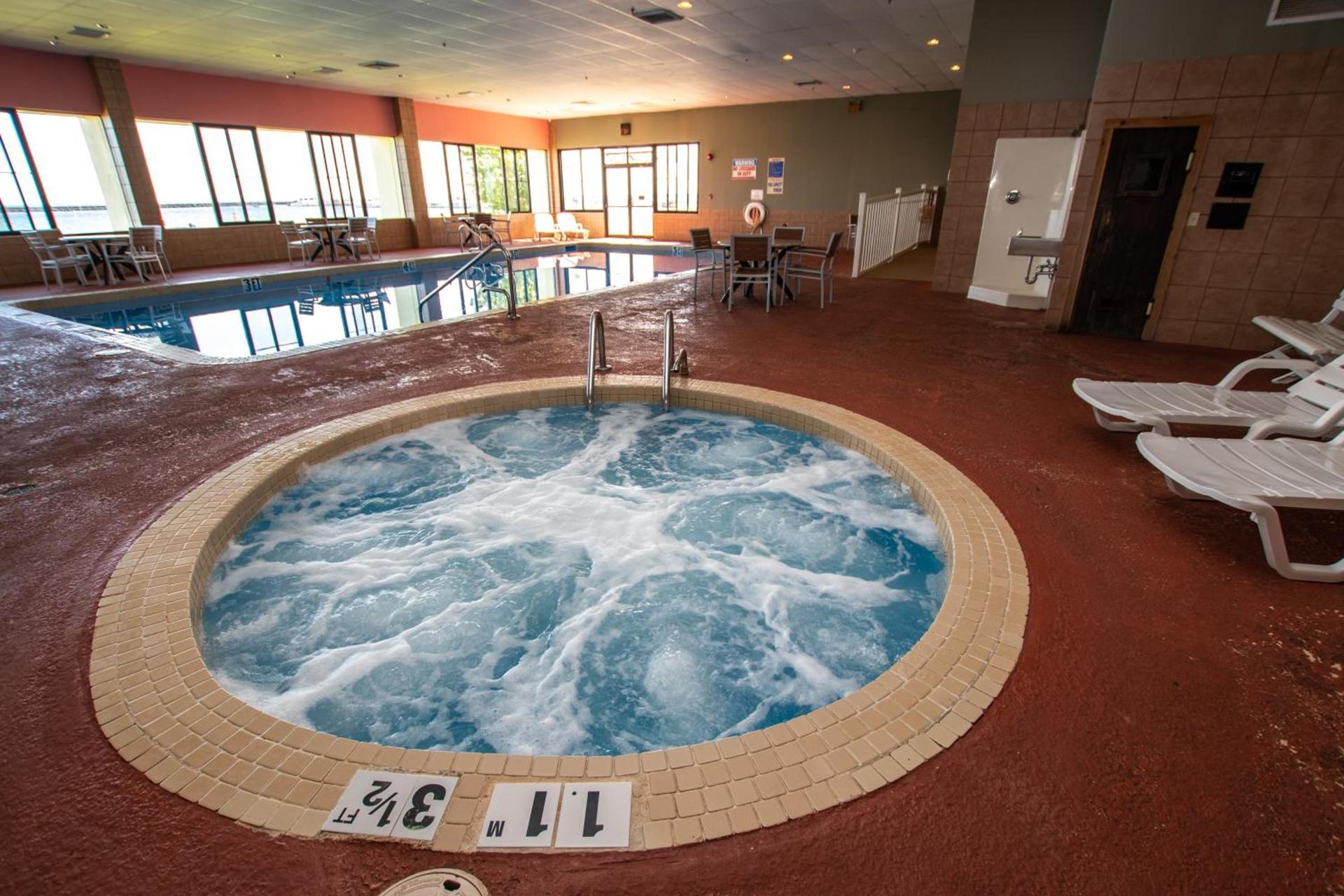 Tawas Bay Beach Resort & Conference Center photo 11