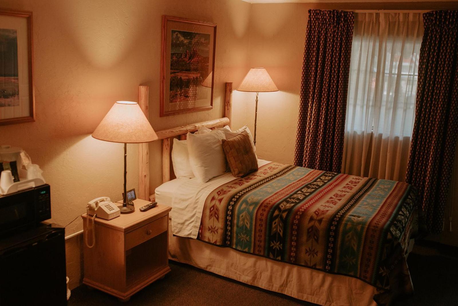 Sitzmark Chalet Inn photo 31