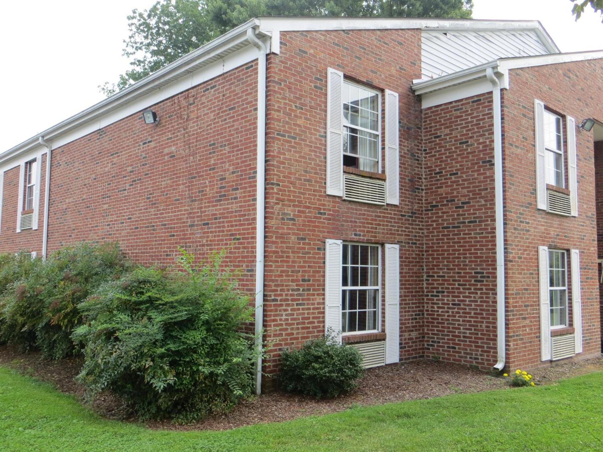 Americourt Hotel and Suites - Elizabethton photo 34