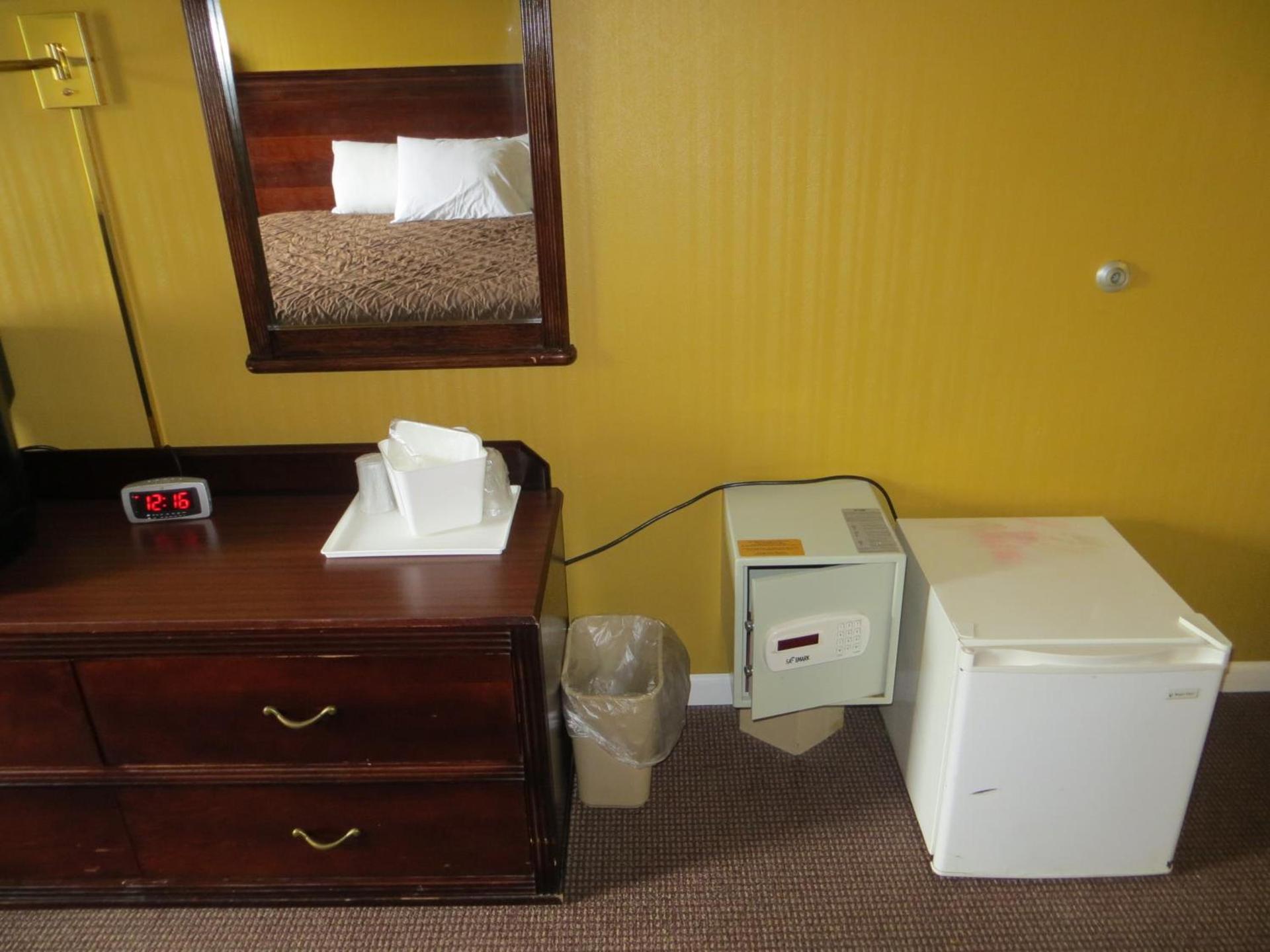Americourt Hotel and Suites - Elizabethton photo 42