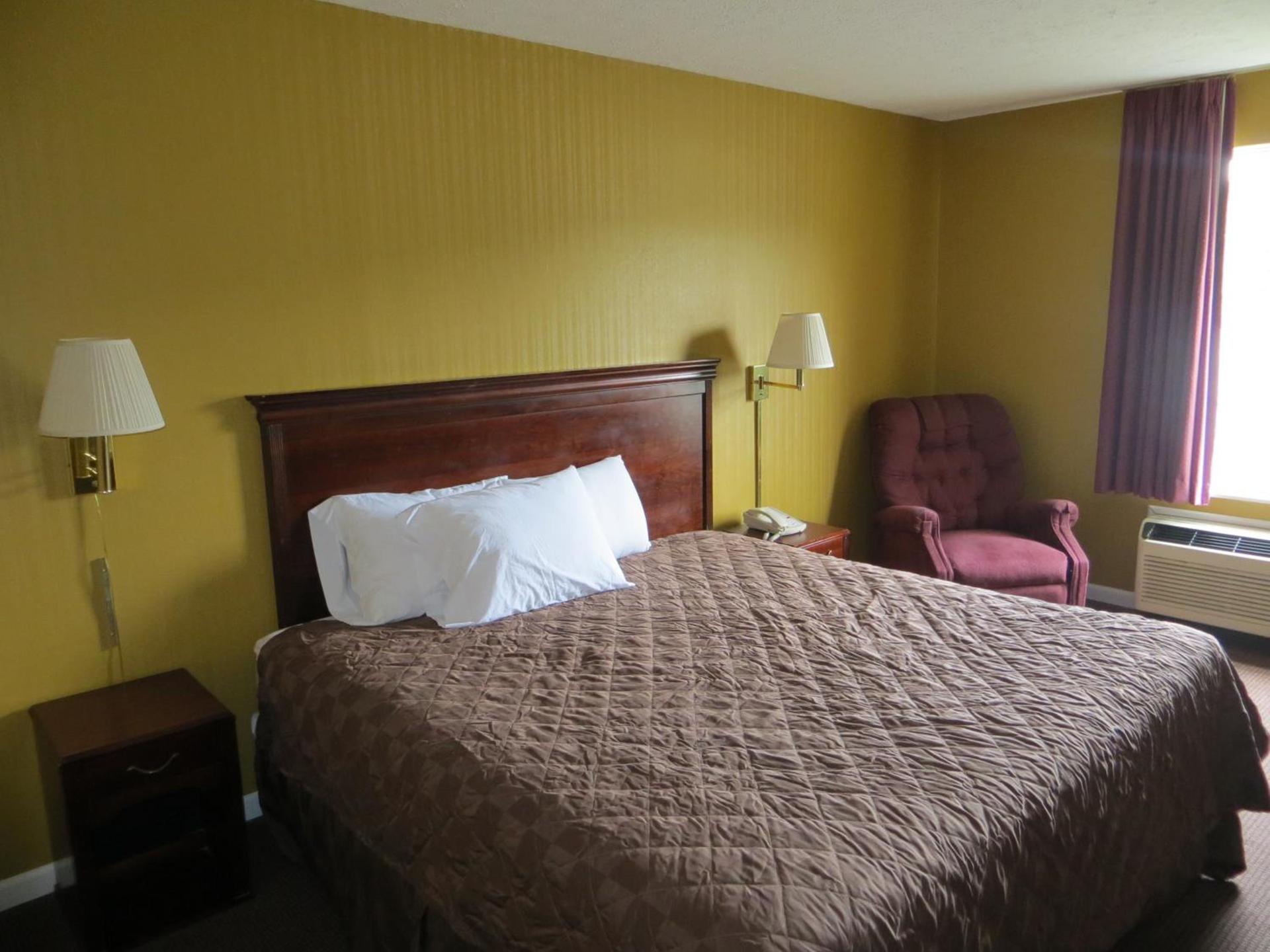 Americourt Hotel and Suites - Elizabethton photo 44