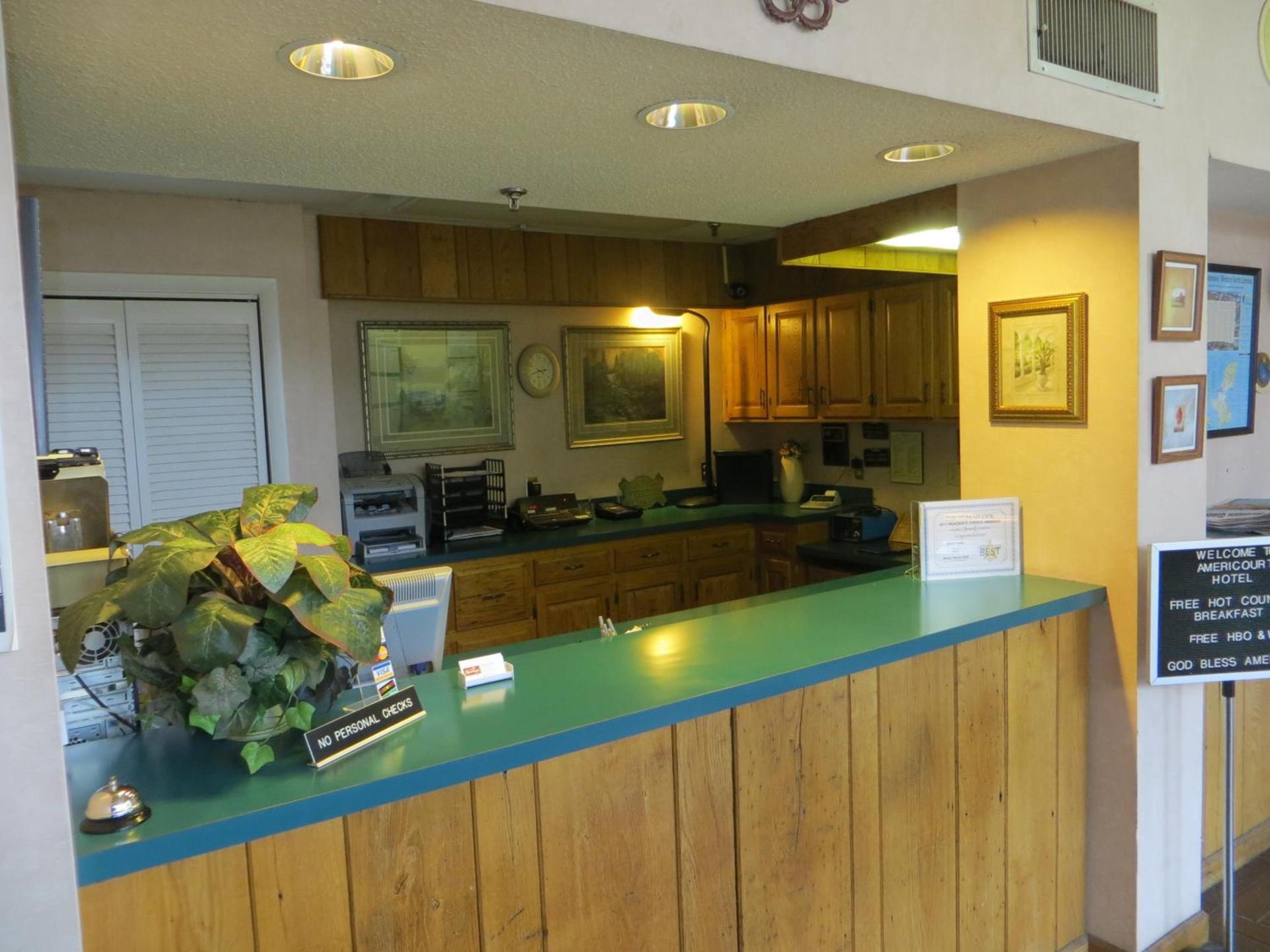 Americourt Hotel - Mountain City photo 14