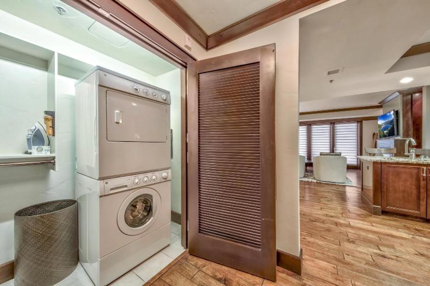 Constellation Residences photo 51