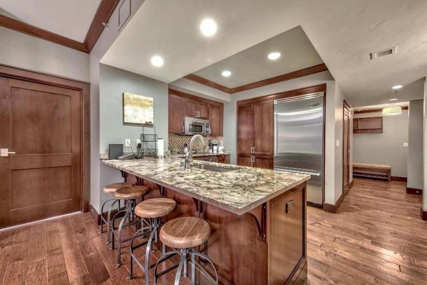 Constellation Residences photo 20