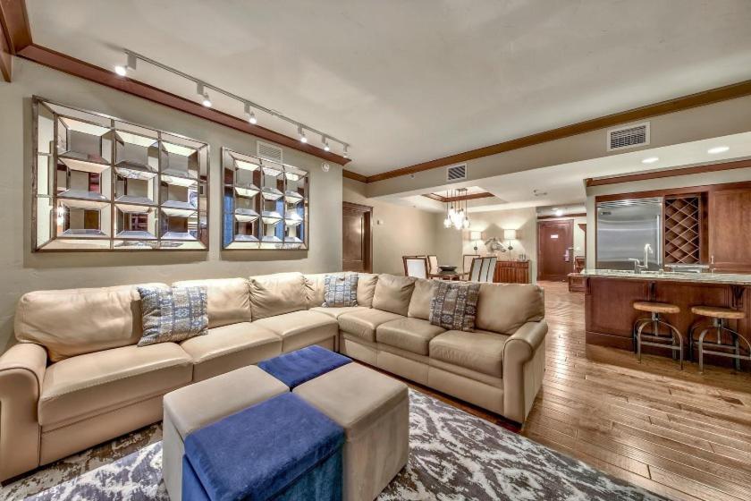 Constellation Residences photo 36