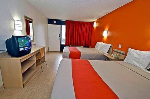 Motel 6-McKinney, TX - North photo 12