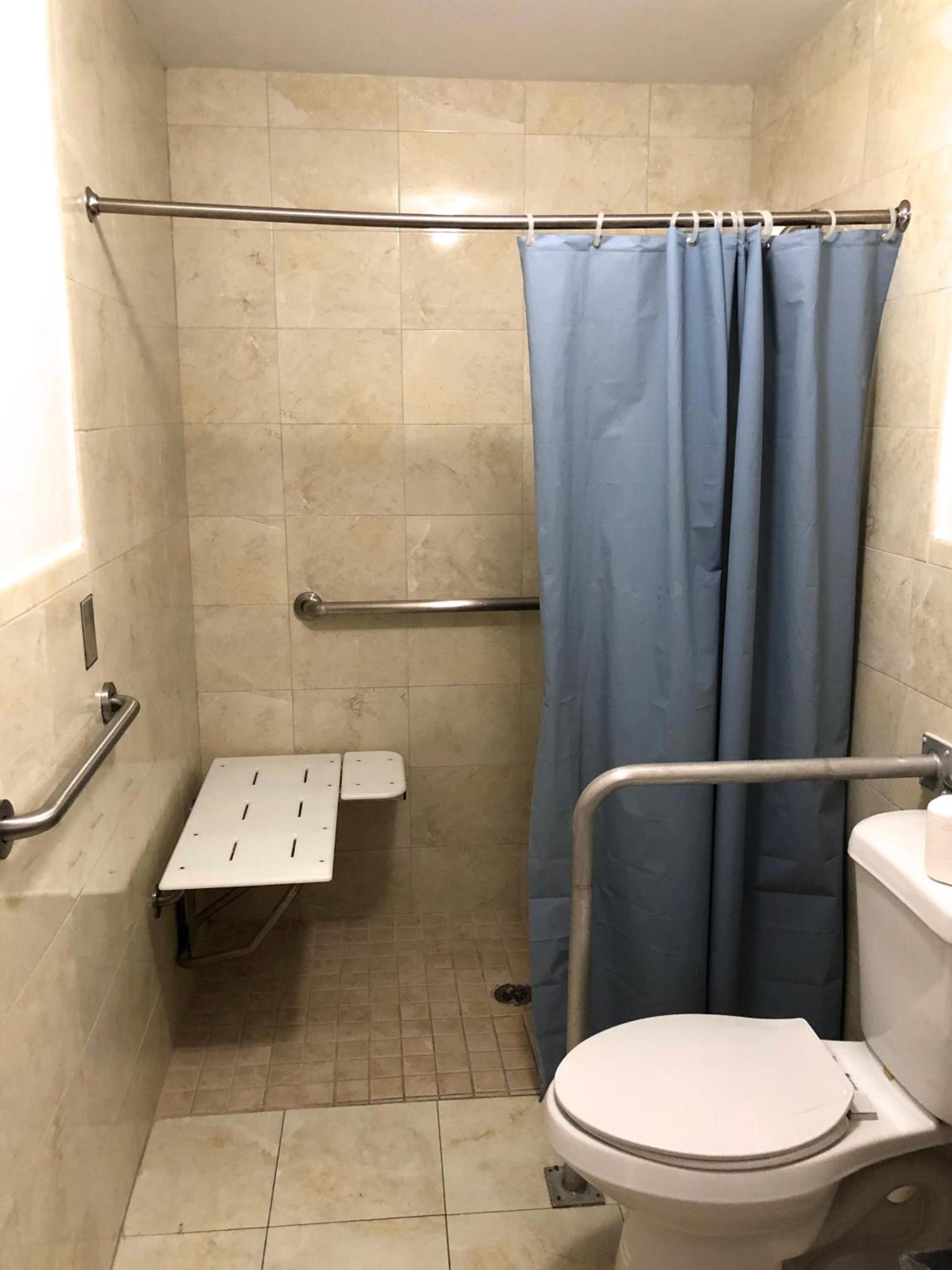 Ramona Motel photo 11
