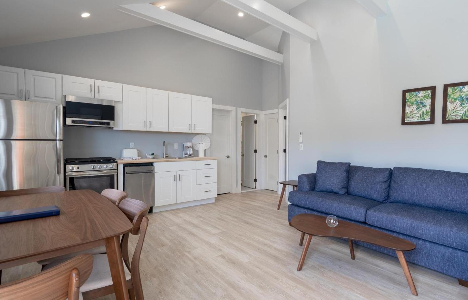 A Wave Inn - Montauk photo 55